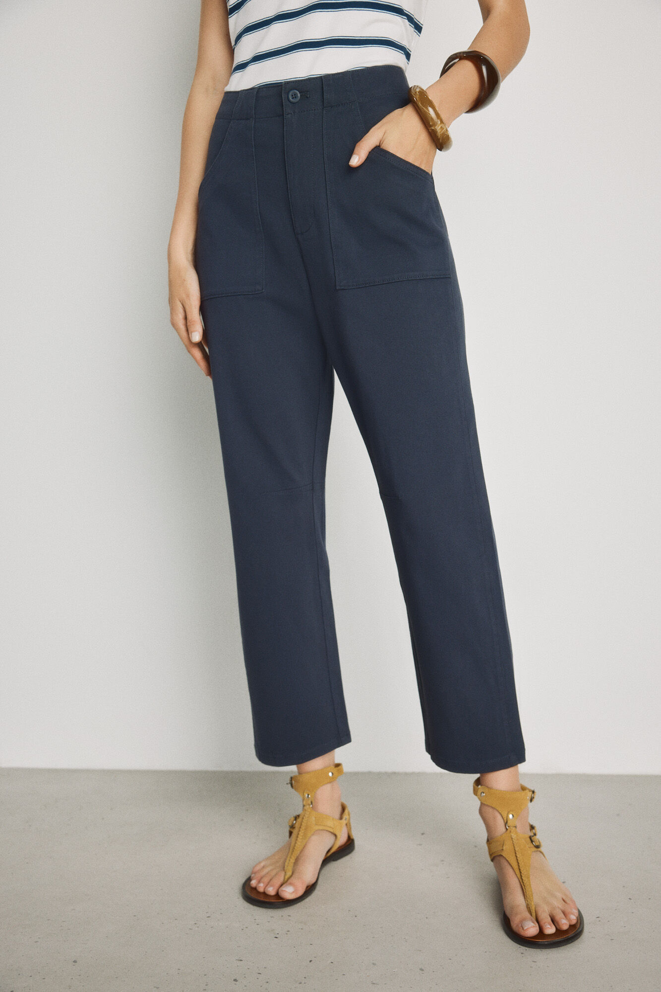 Milano Pantal&oacute;n color con bolsillos de parche Navy