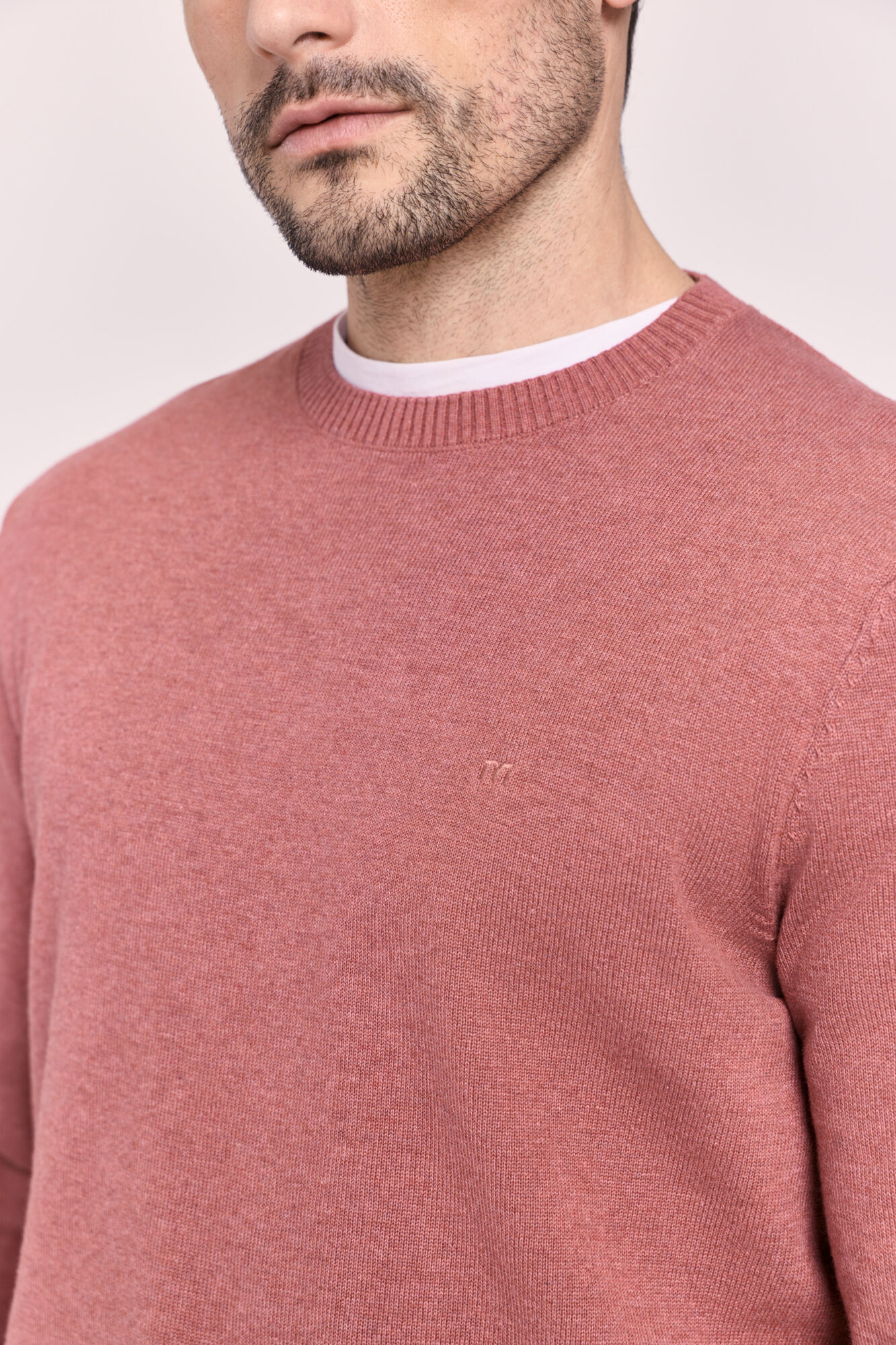 Milano Su&eacute;ter cuello redondo ajustado Vino