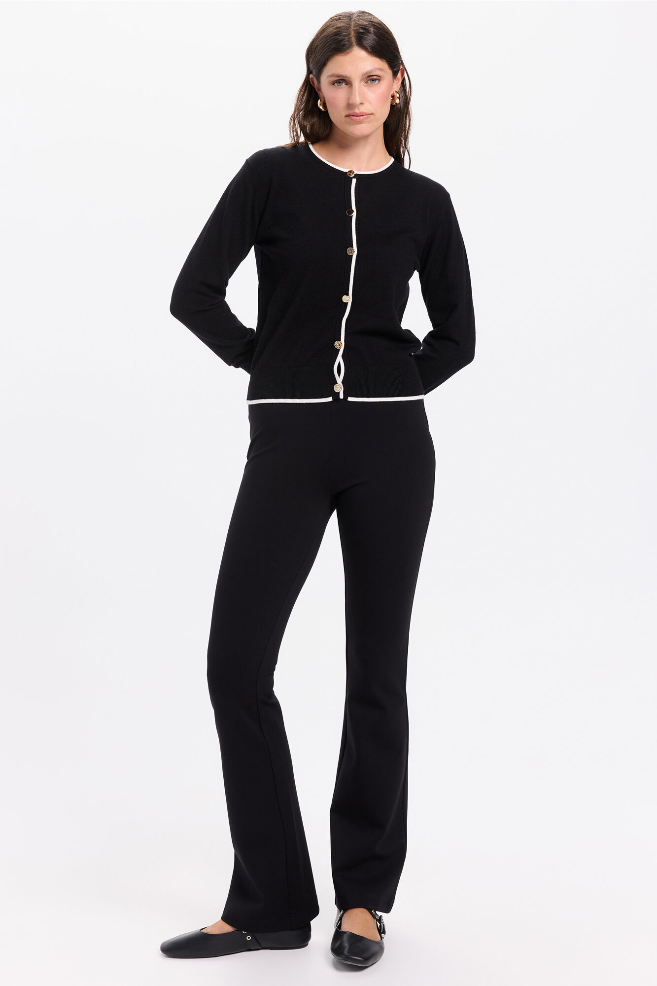 Milano C&aacute;rdigan negro con detalles blancos en contraste Negro