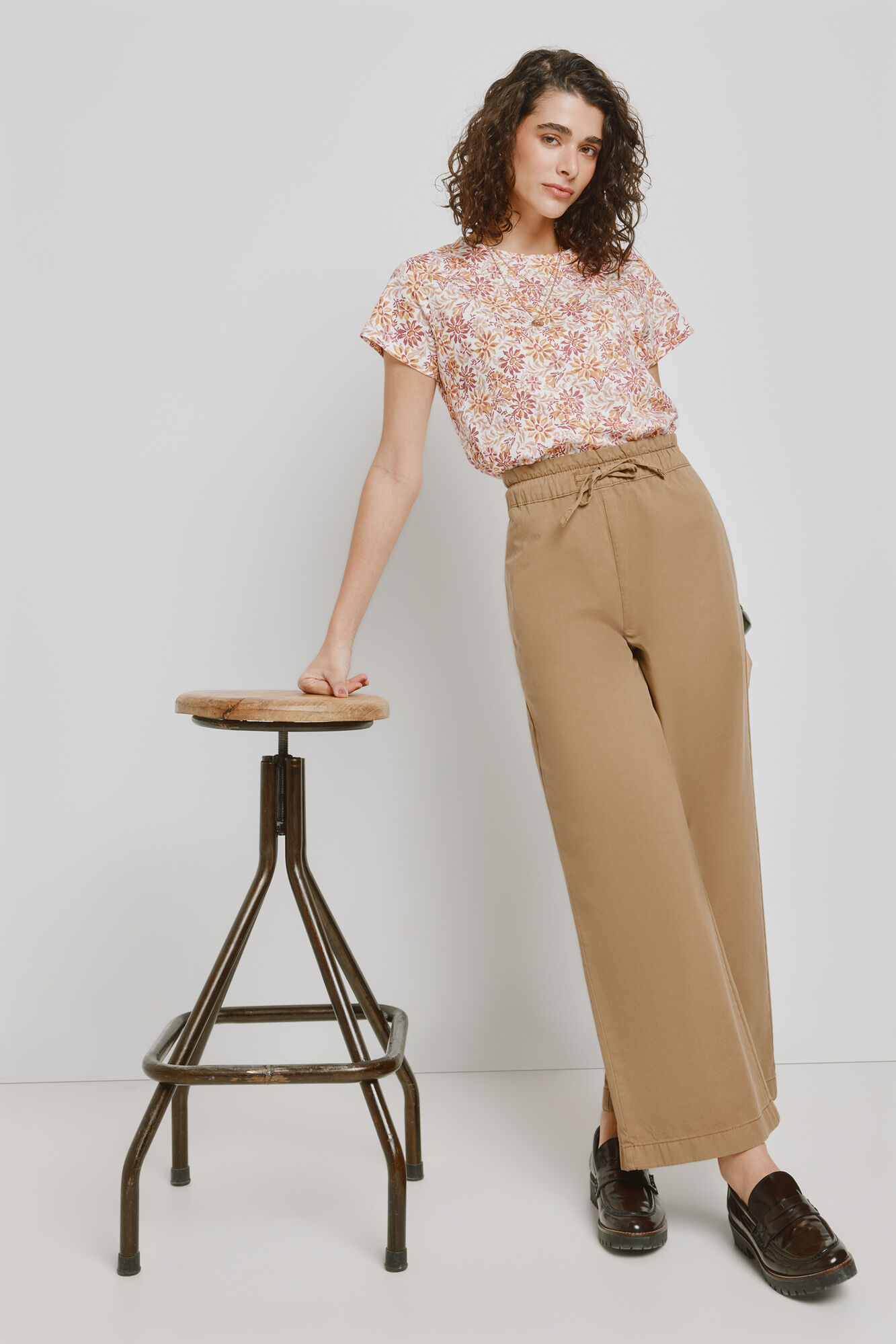 Milano Pantal&oacute;n holgado Marr&oacute;n