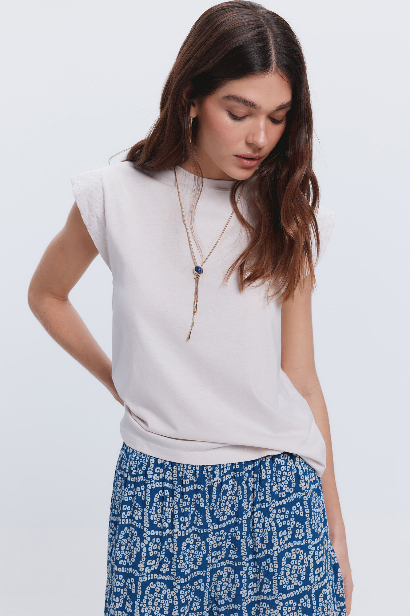 Milano Camiseta manga sisa bordada Marfil