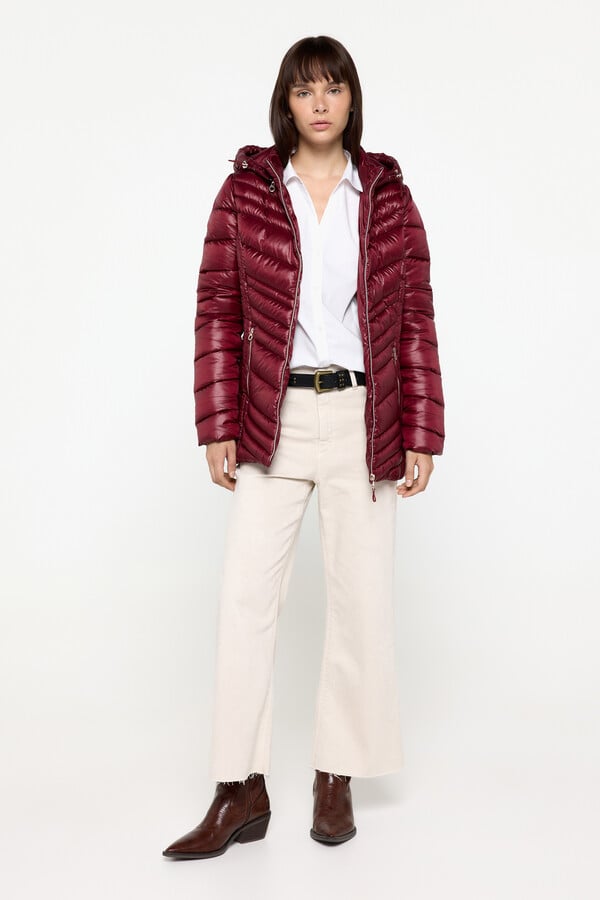 Milano Abrigo acolchado con capucha Vino