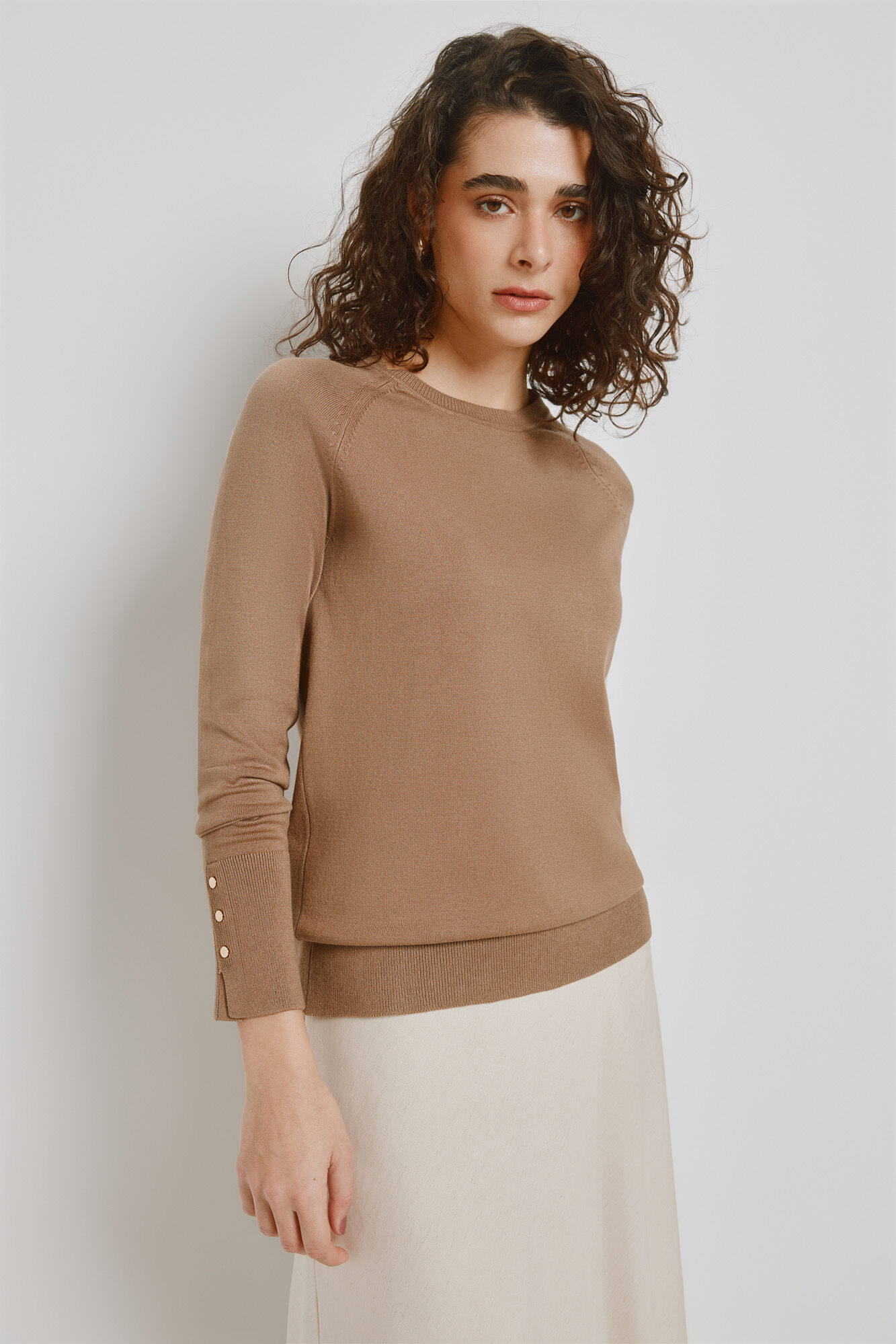 Milano Su&eacute;ter punto fino cuello redondo