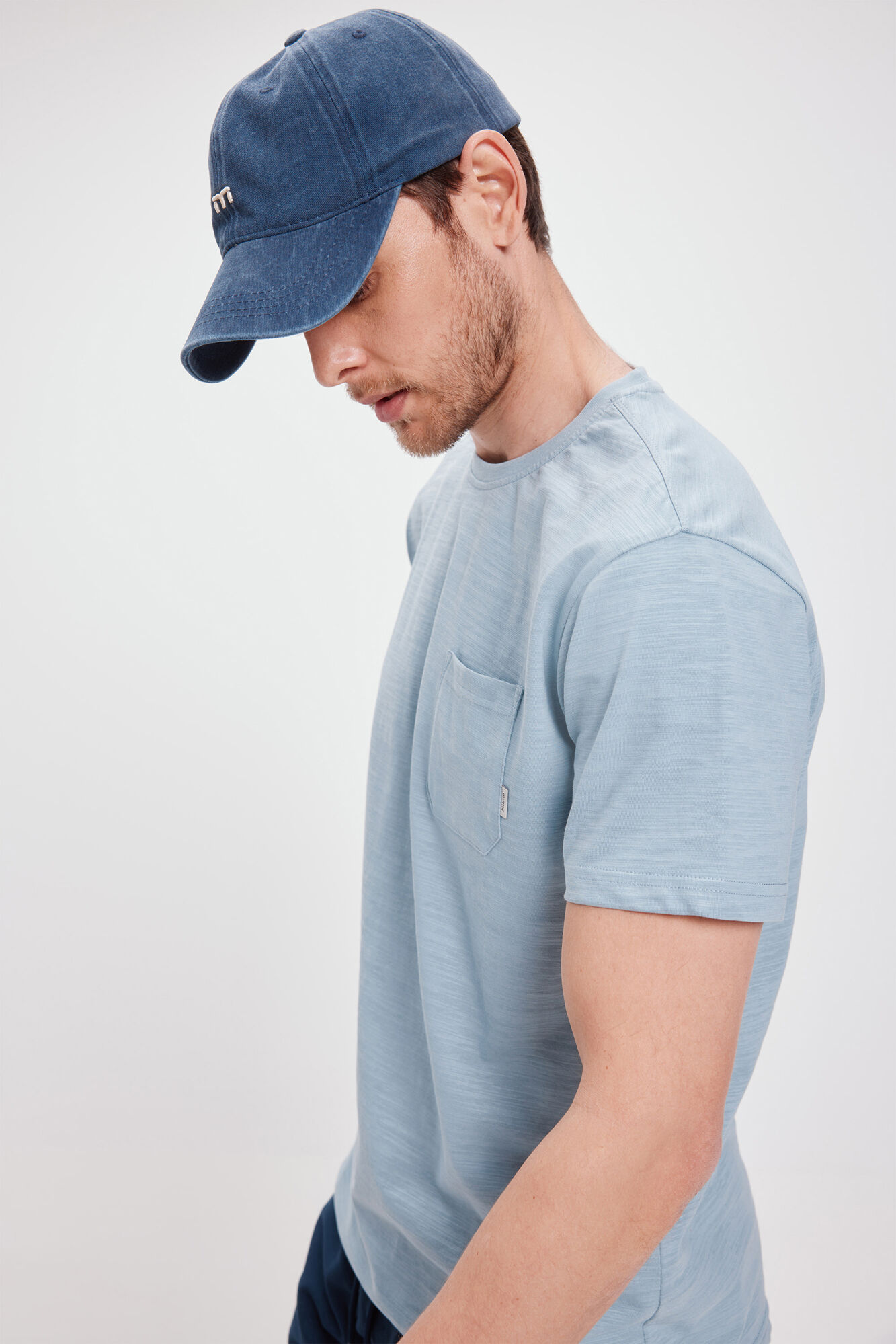 Milano Camiseta b&aacute;sica con Bolsillo Azul Claro