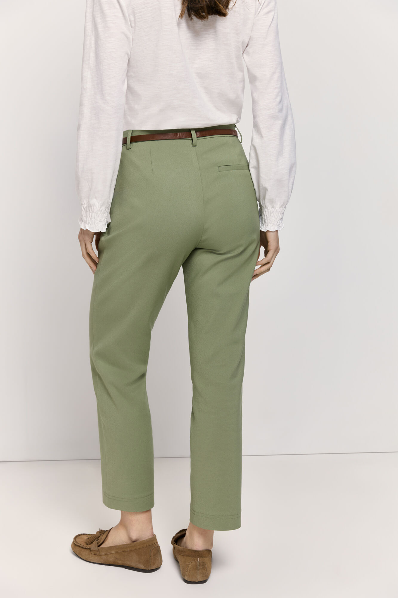 Milano Pantal&oacute;n chino con cintur&oacute;n Kaki Claro