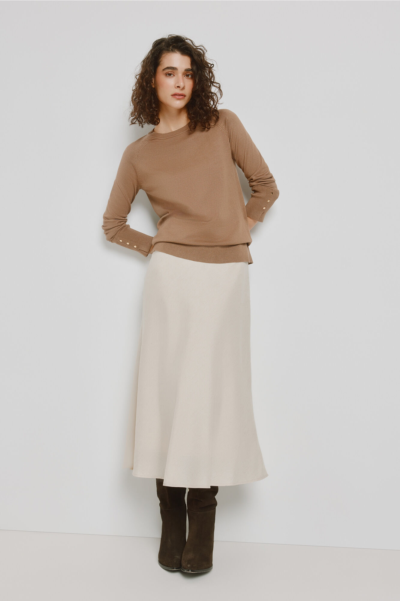 Milano Su&eacute;ter punto fino cuello redondo