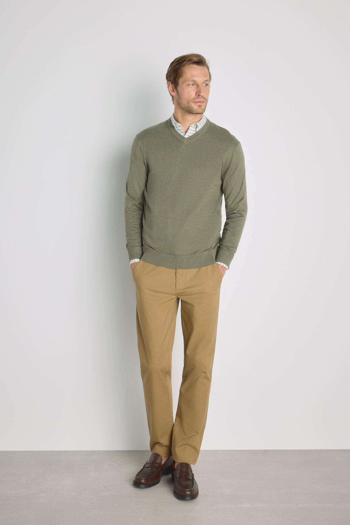 Milano Su&eacute;ter cuello pico Gris