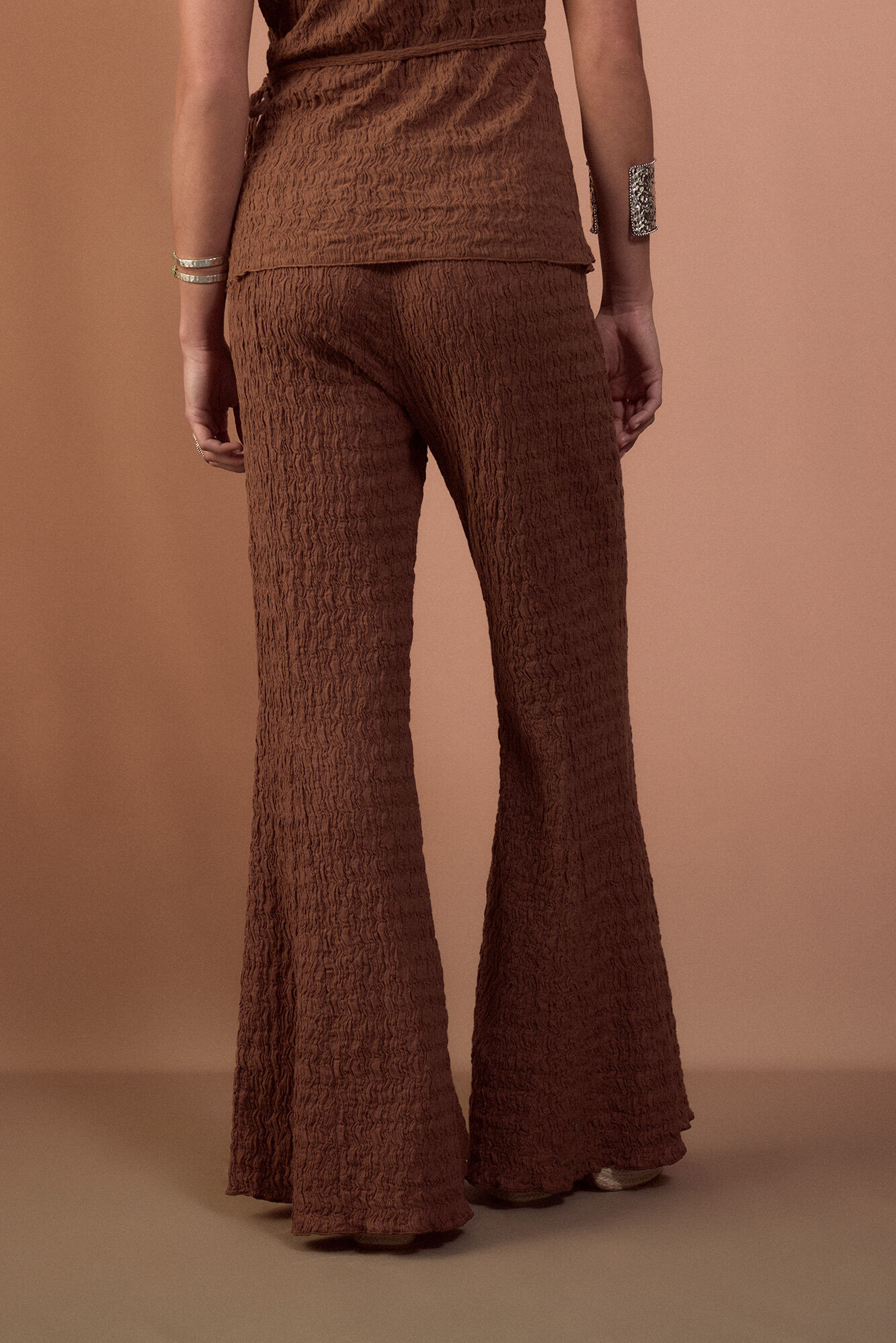 Slowlove Pantal&oacute;n campana de punto Marr&oacute;n