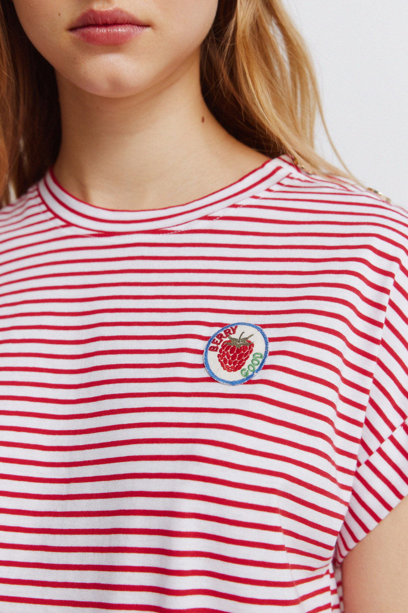 Springfield Playera de rayas con botones rojo