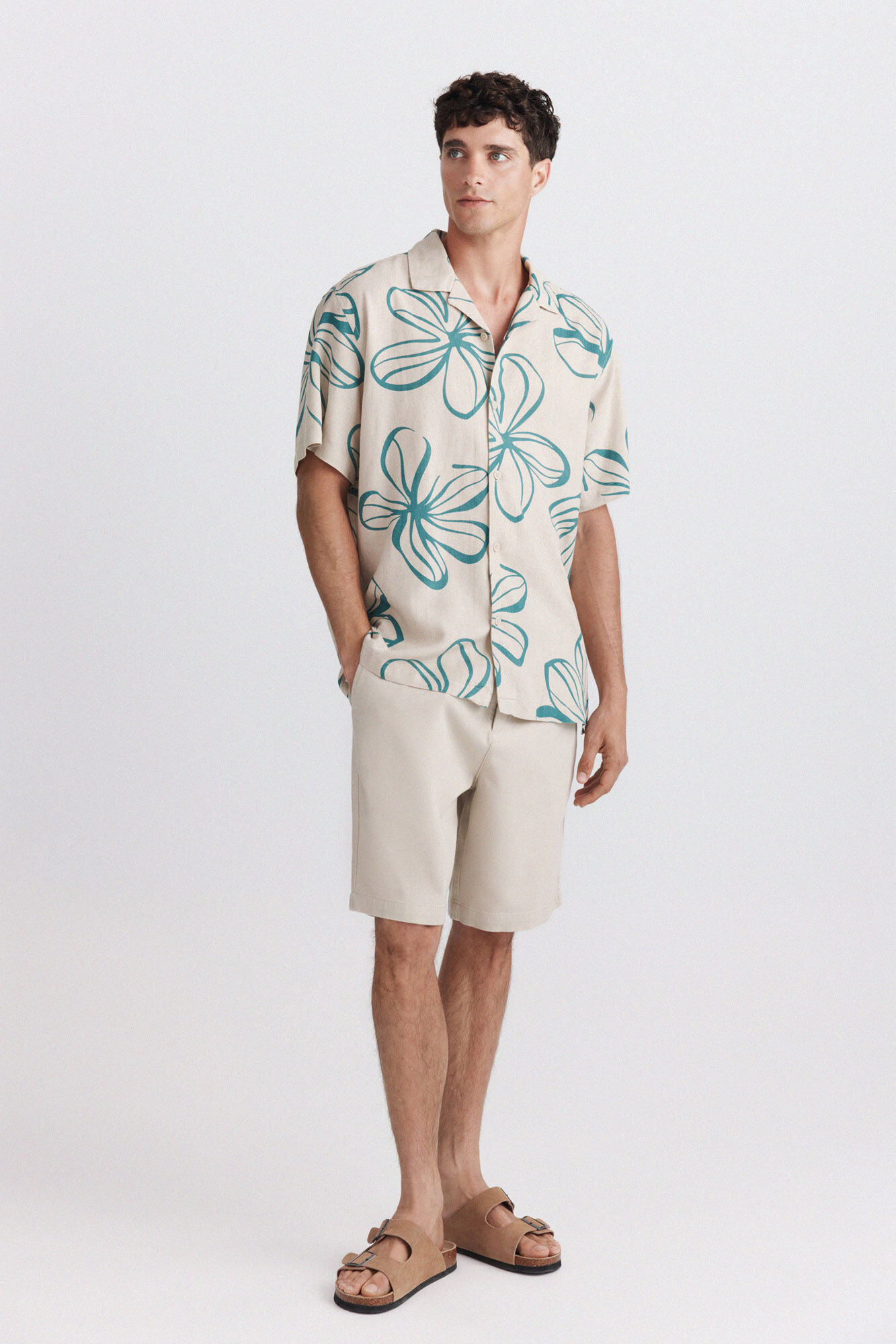 Springfield Camisa de manga corta de lino y ray&oacute;n estampada beige