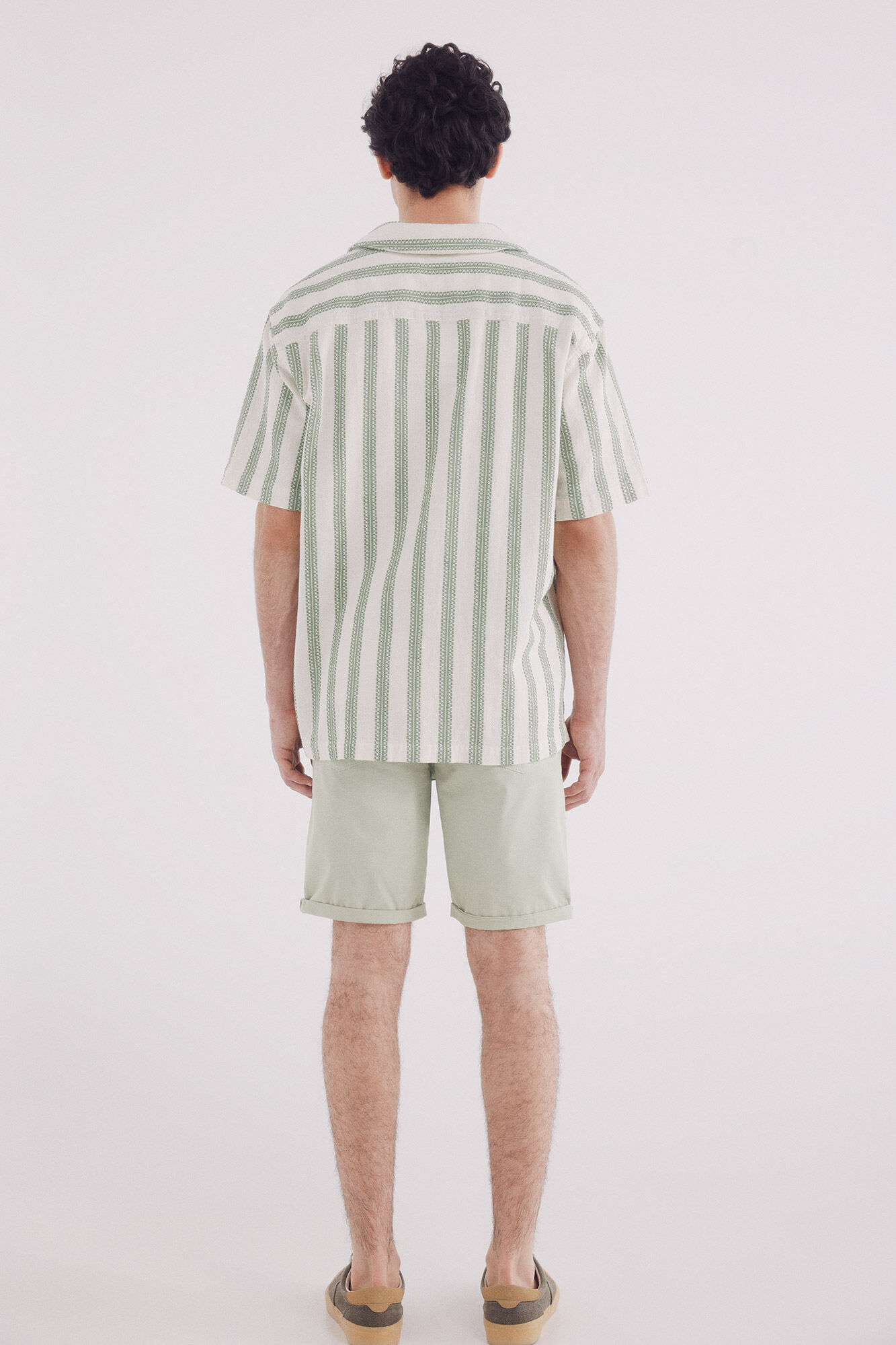 Springfield Bermuda color ligera lavada slim fit kaki