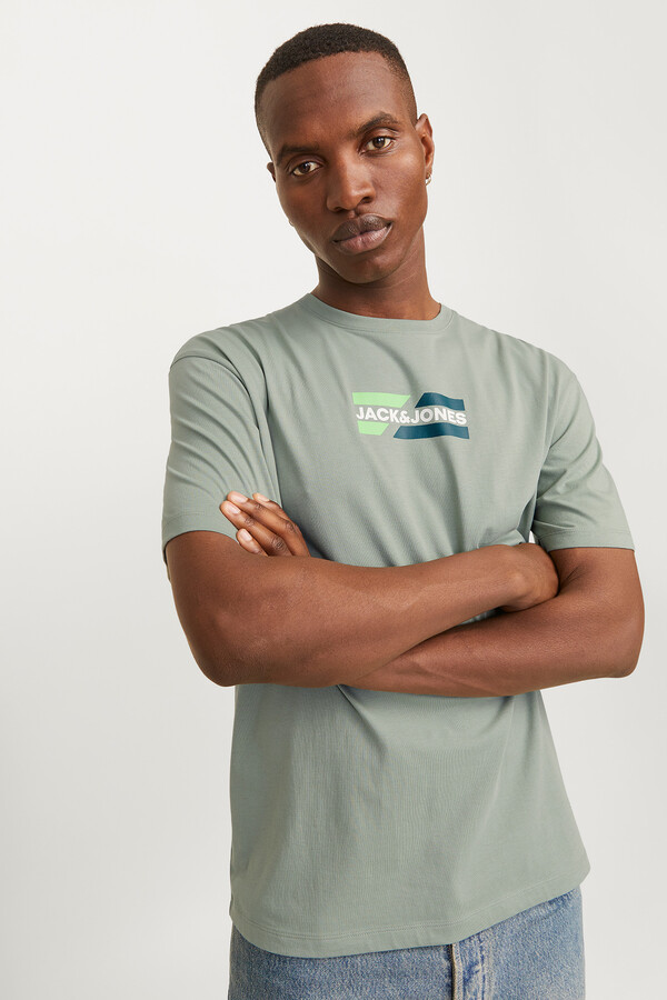 Jack & Jones Playera regular fit logo caza oscuro