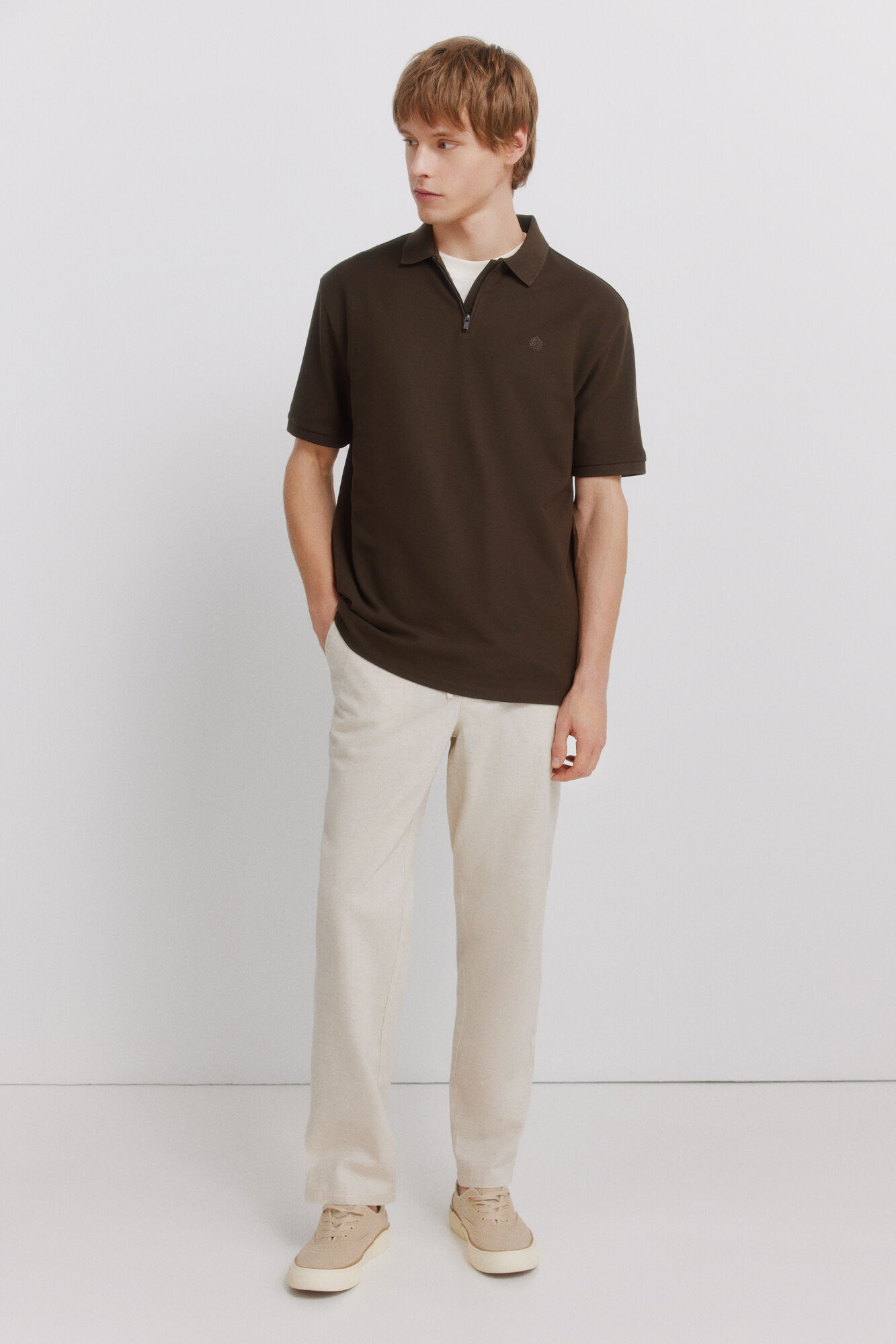 Springfield Pantal&oacute;n chino comfort fit de lino blanco