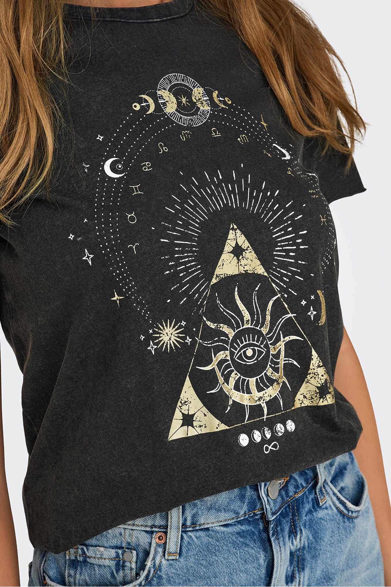 Only Playera estampada de manga corta gris