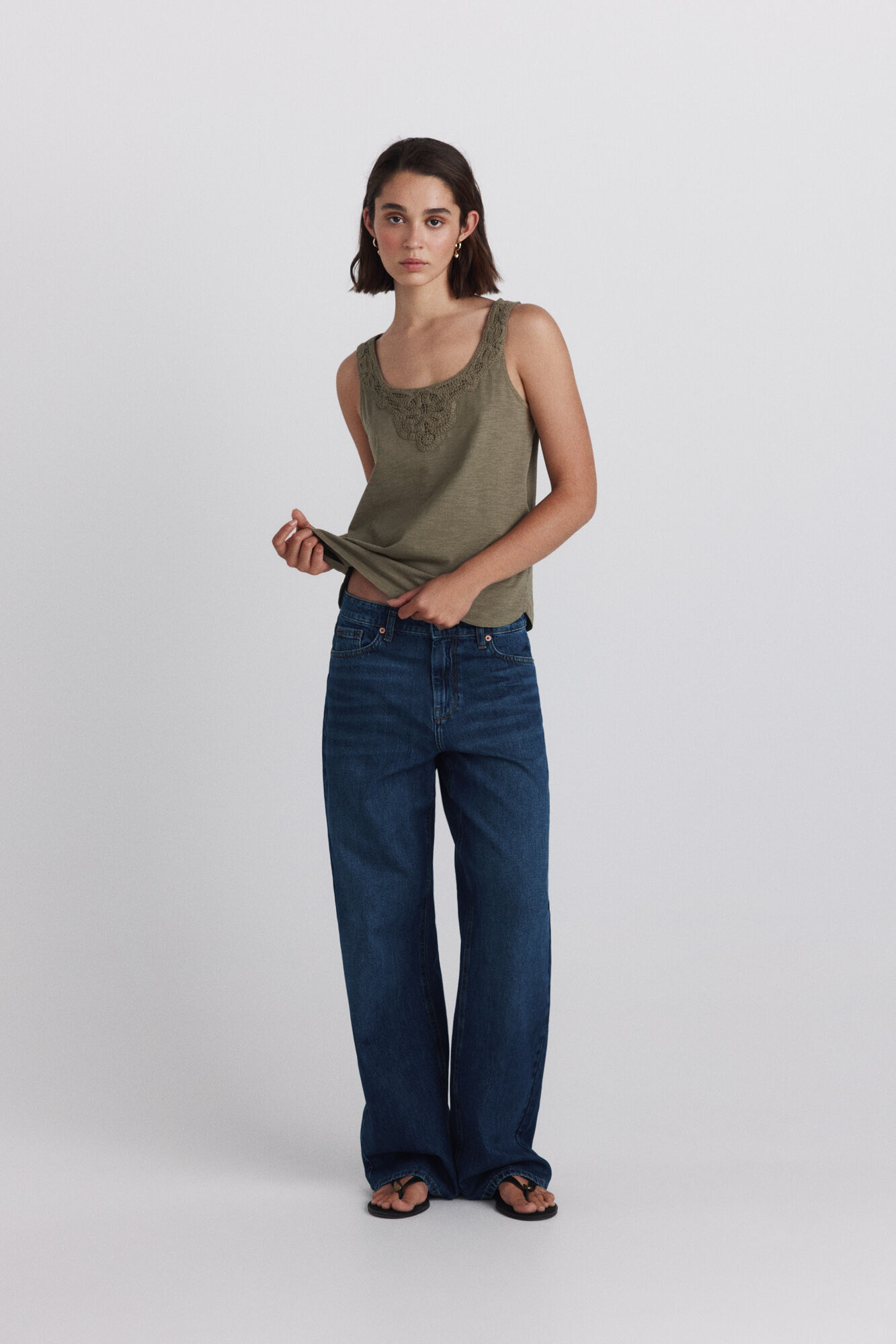 Springfield Playera sin mangas de crochet khaki
