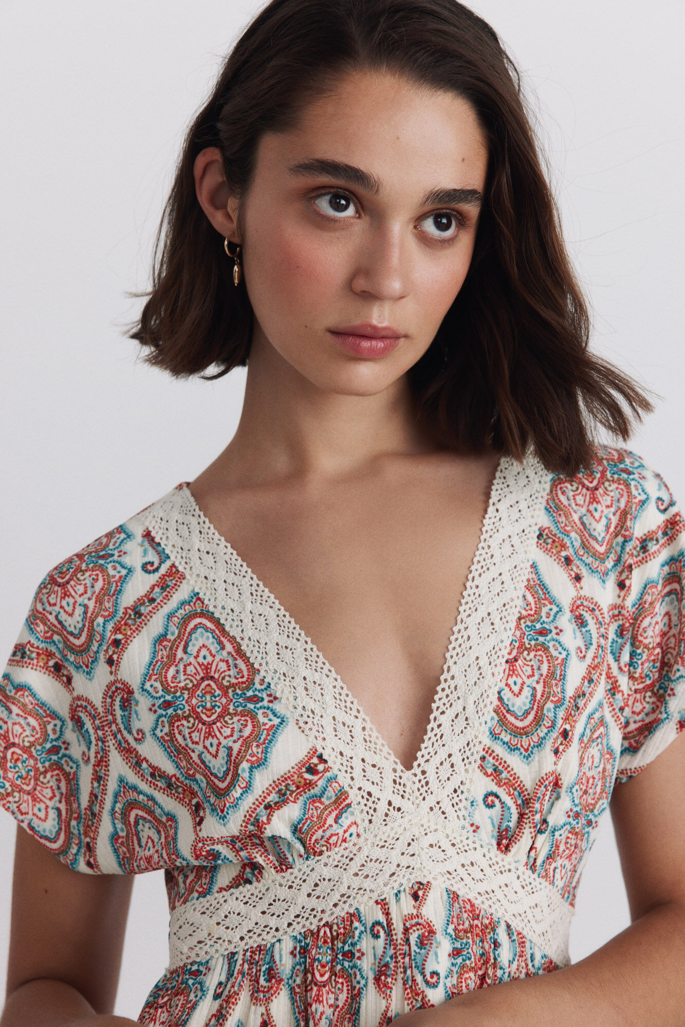 Springfield Vestido midi cuello pico estampado cenefa marfil