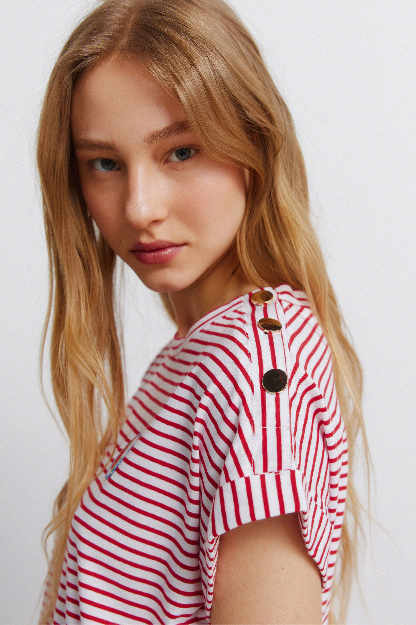 Springfield Playera de rayas con botones rojo