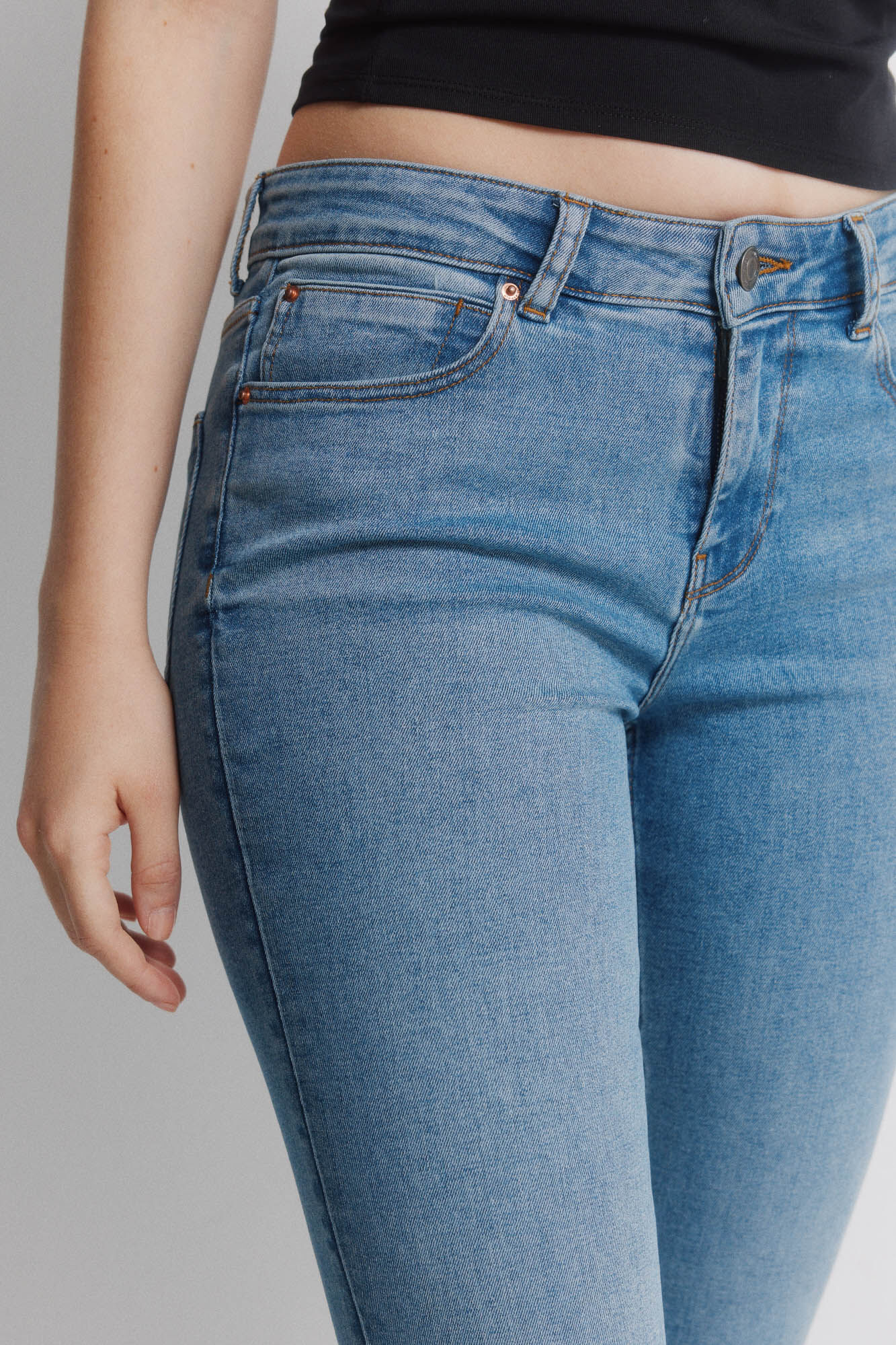 Springfield Jeans Low Flare de tiro medio azul