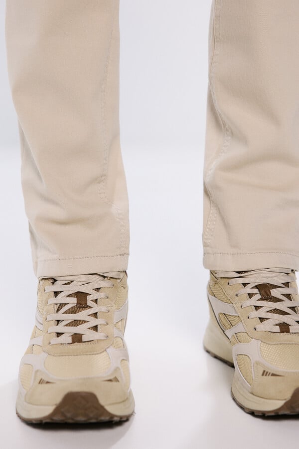 Springfield Pantalón color lavado slim fit beige