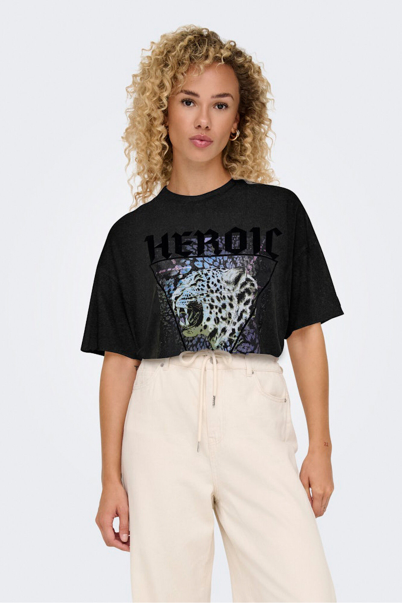 Only Playera oversized de manga corta negro