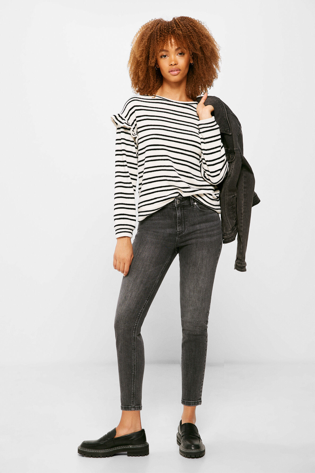 Springfield Jeans Slim Cropped Lavado Sostenible gris