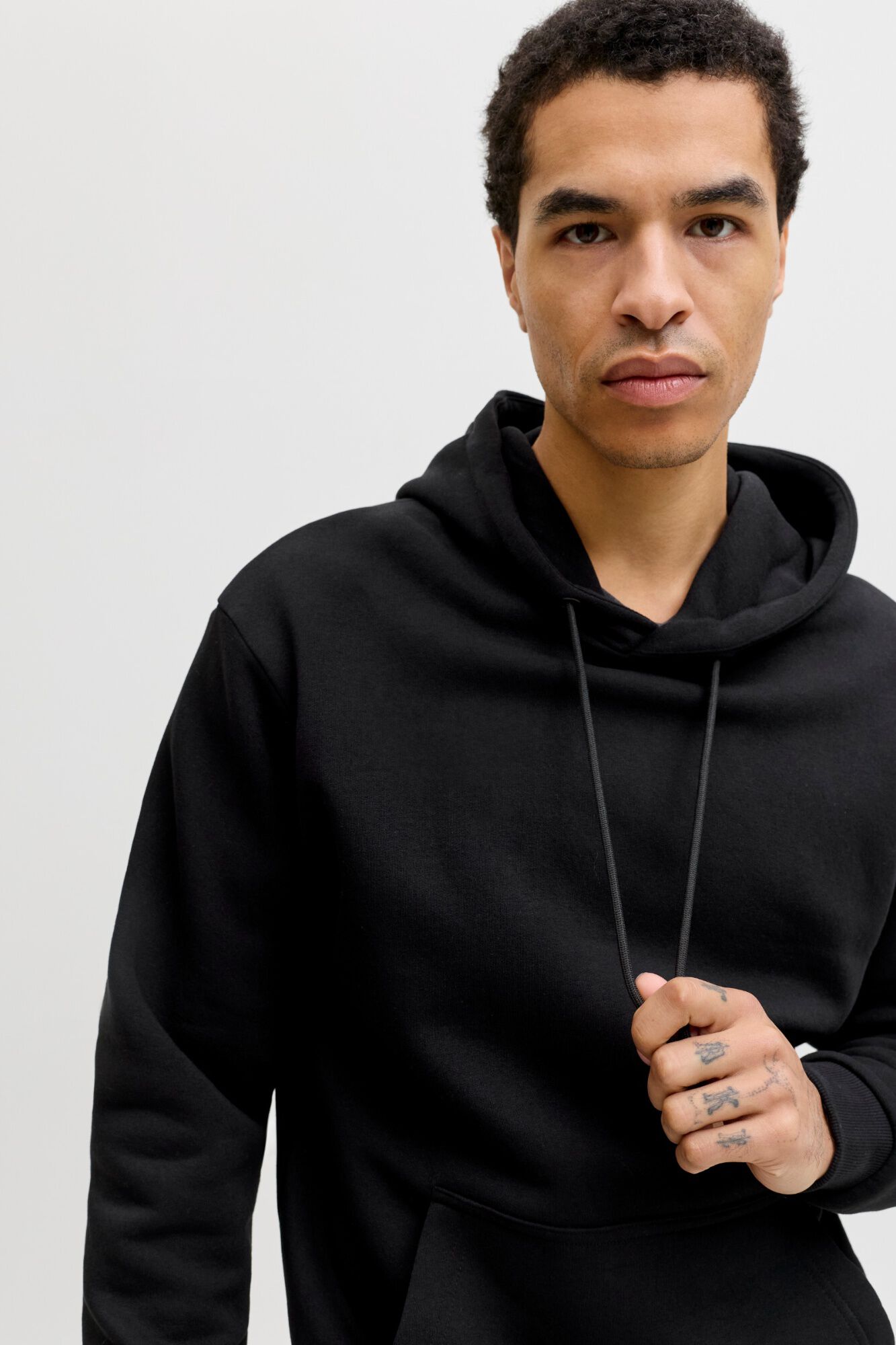 Jack & Jones Sudadera b&aacute;sica con capucha negro