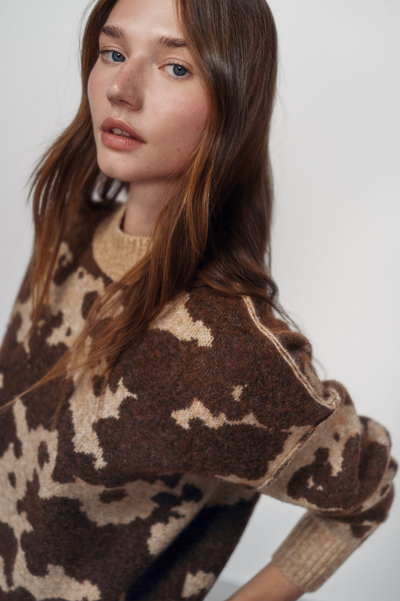 High Spirits Su&eacute;ter Cocoa nude