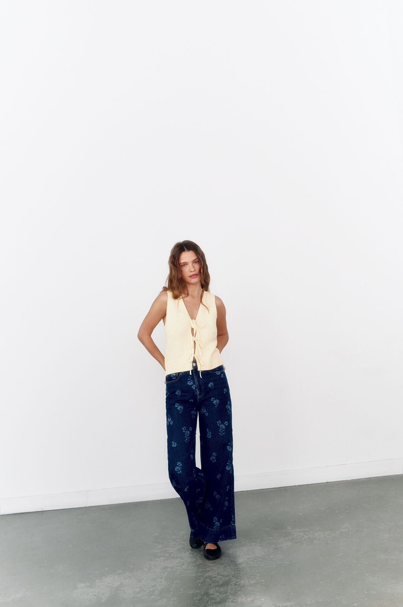 High Spirits Chaleco "Bloom"  amarillo