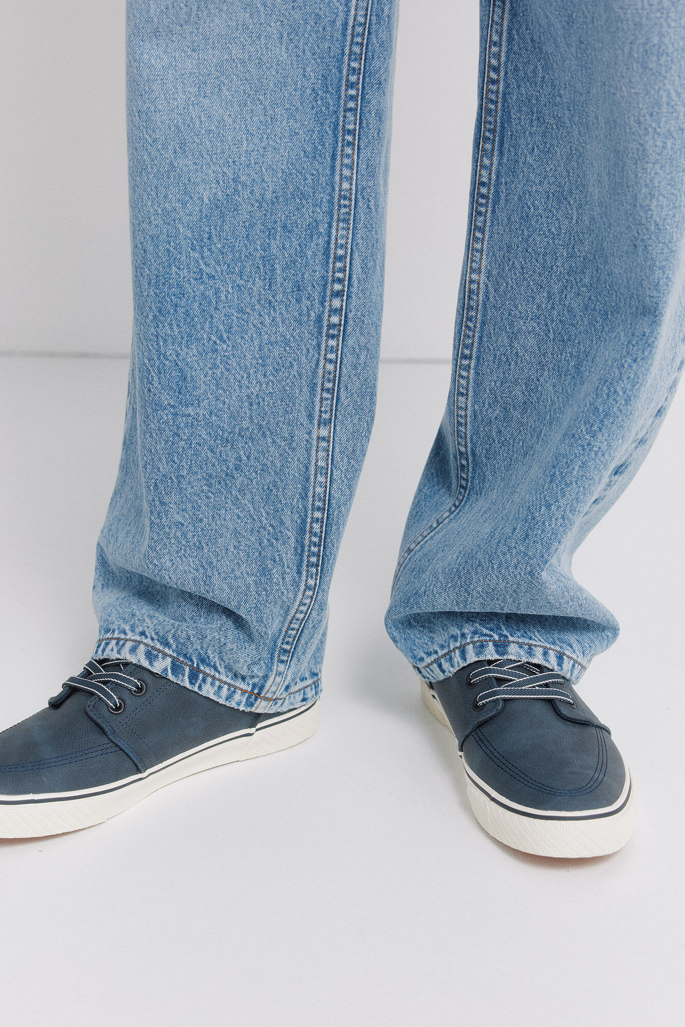 Springfield Zapatilla ic&oacute;nica efecto piel azulado