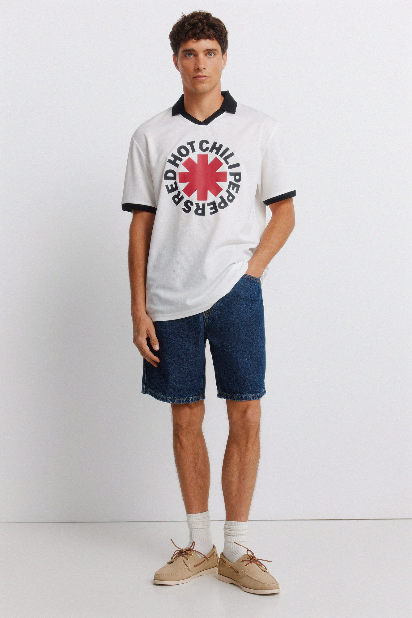 Springfield Playera Red Hot Chilli Peppers blanco