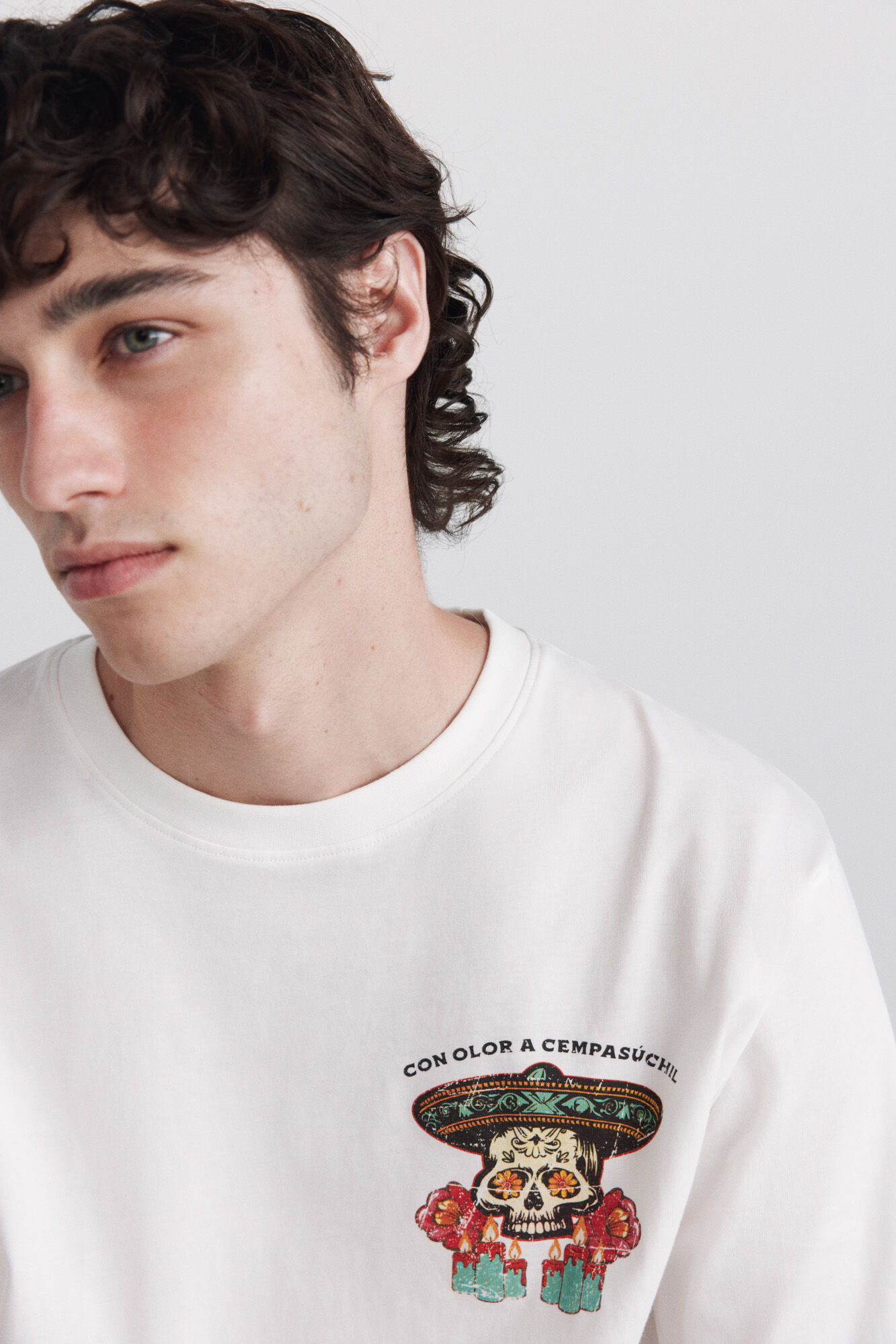Springfield Playera D&iacute;a de Muertos olor a Cempas&uacute;chil marfil