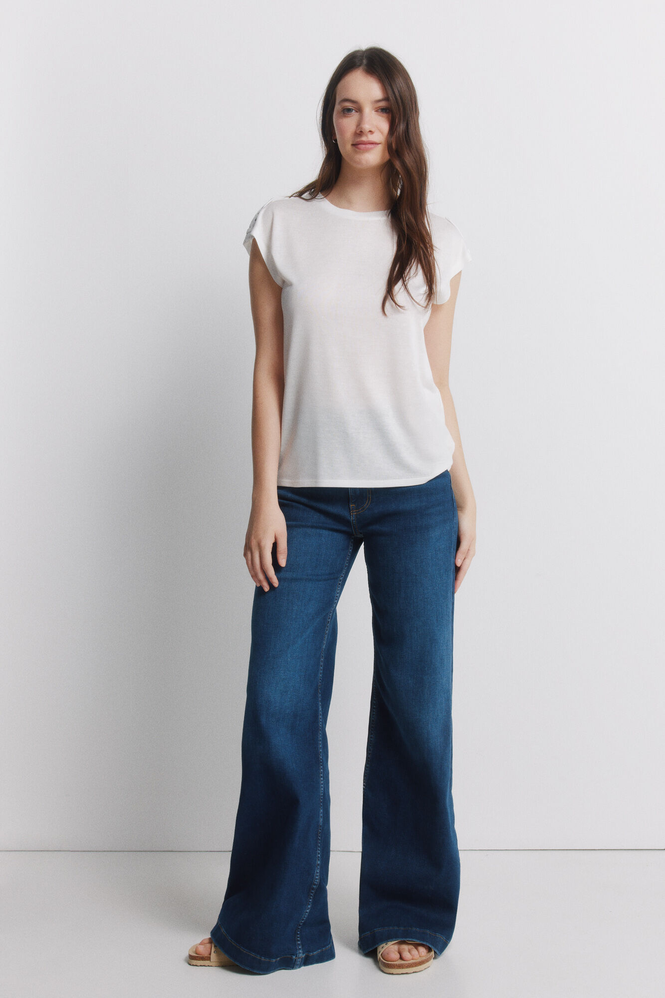 Springfield Playera b&aacute;sica con tachas blanco