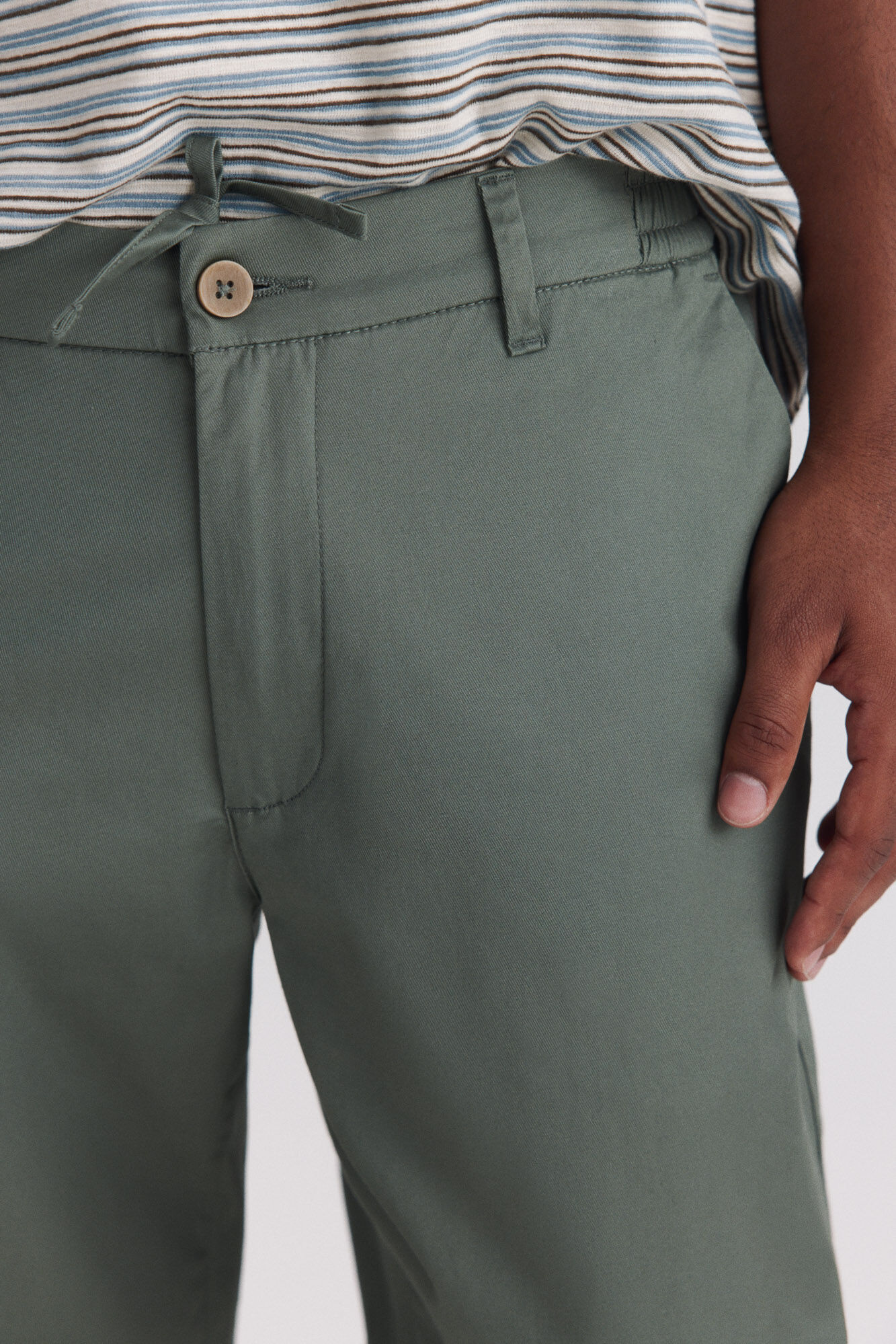 Springfield Pantal&oacute;n ligero straight fit verde