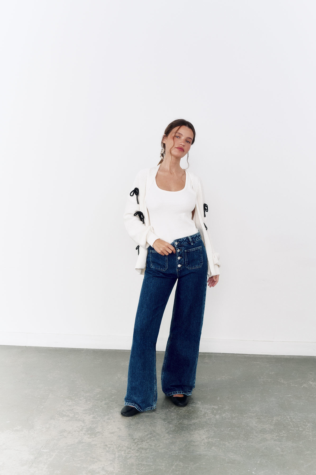 High Spirits C&aacute;rdigan "Iced petals"  marfil