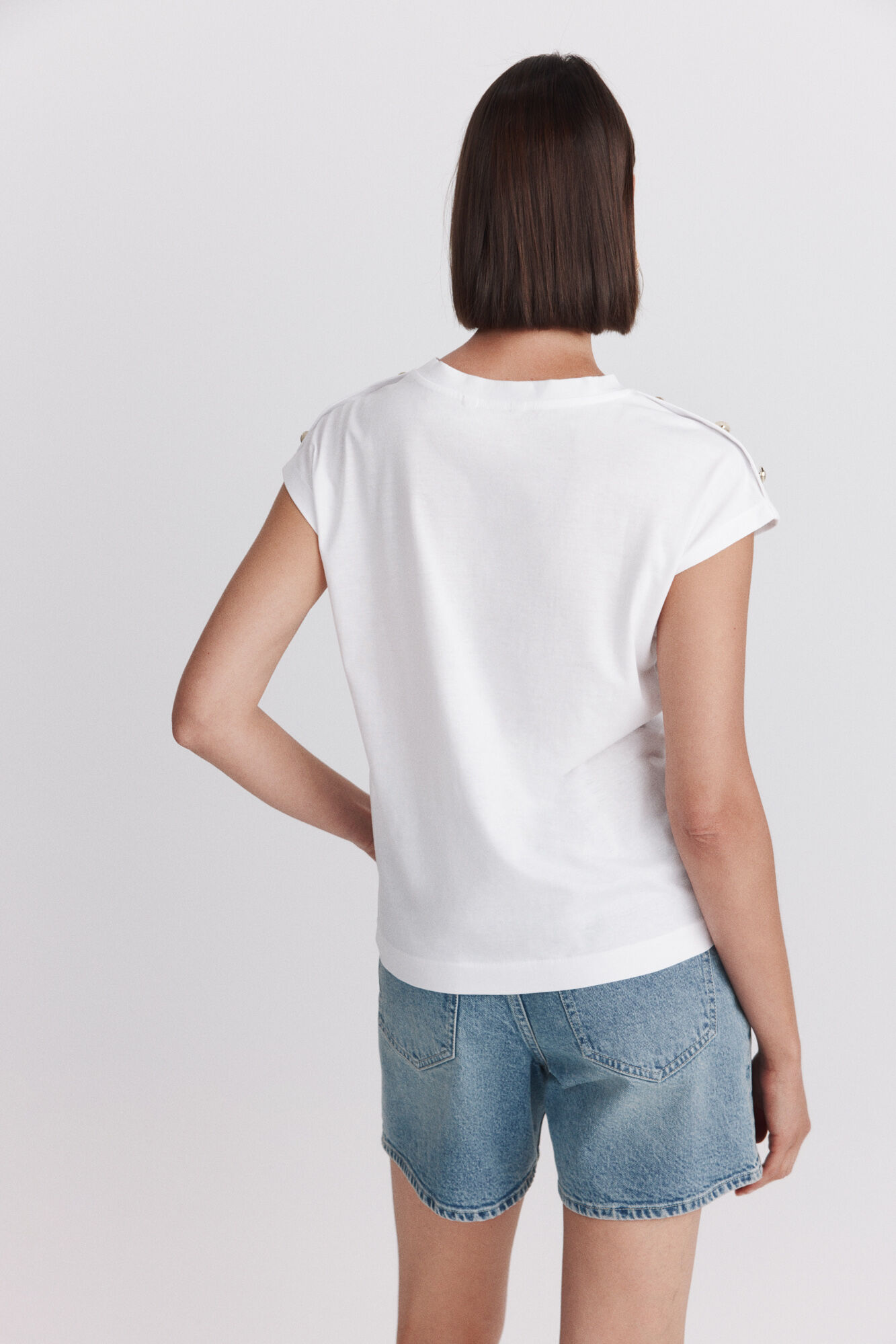Springfield Playera con botones dorados natural