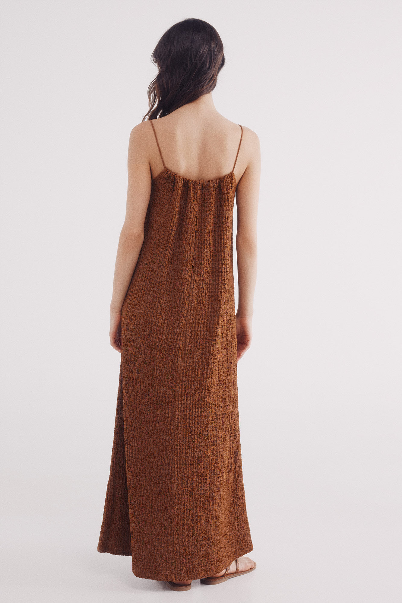 Springfield Vestido midi tirantes bolitas caf&eacute;