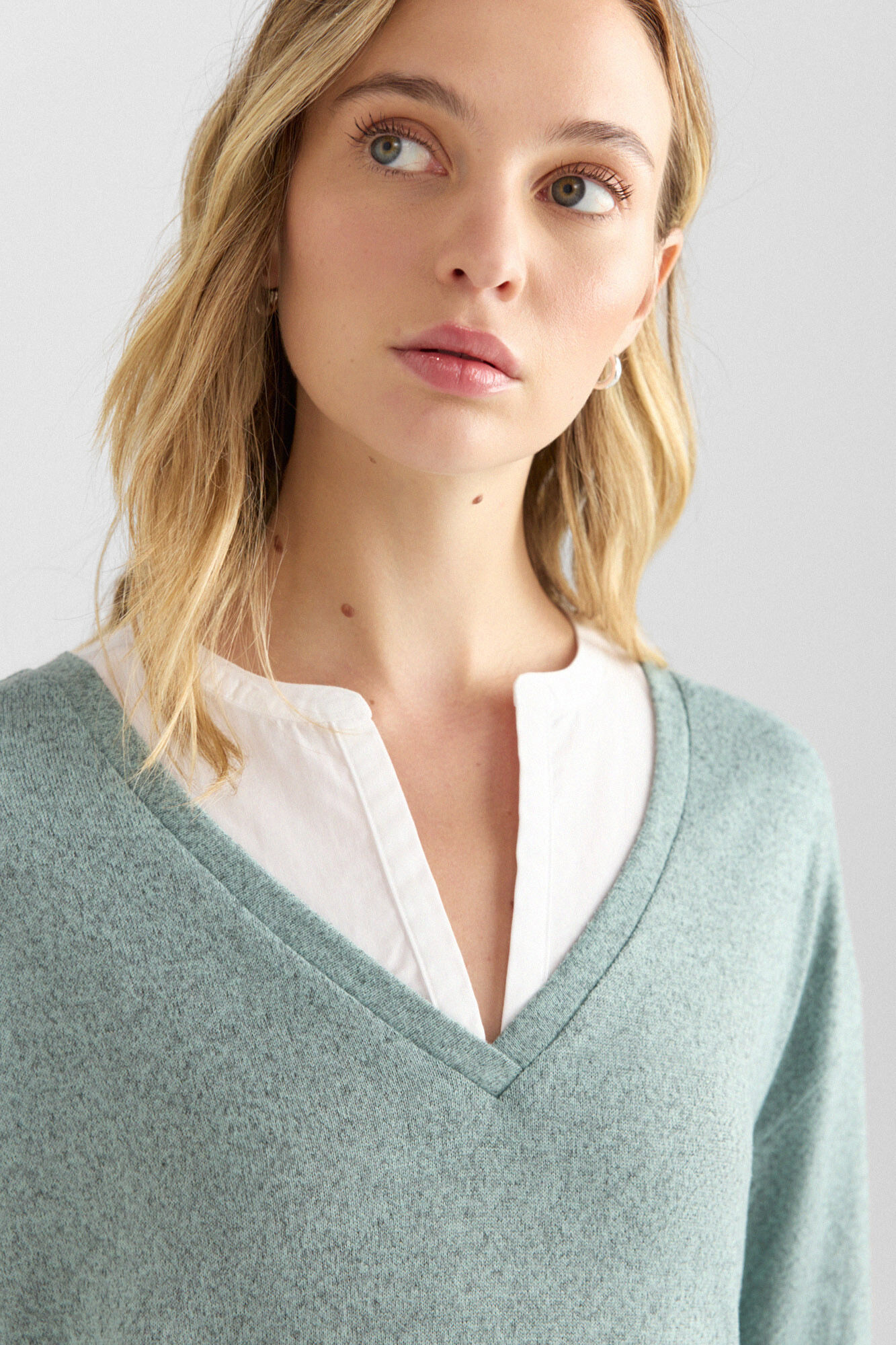 Springfield Playera bimateria detalle cuello