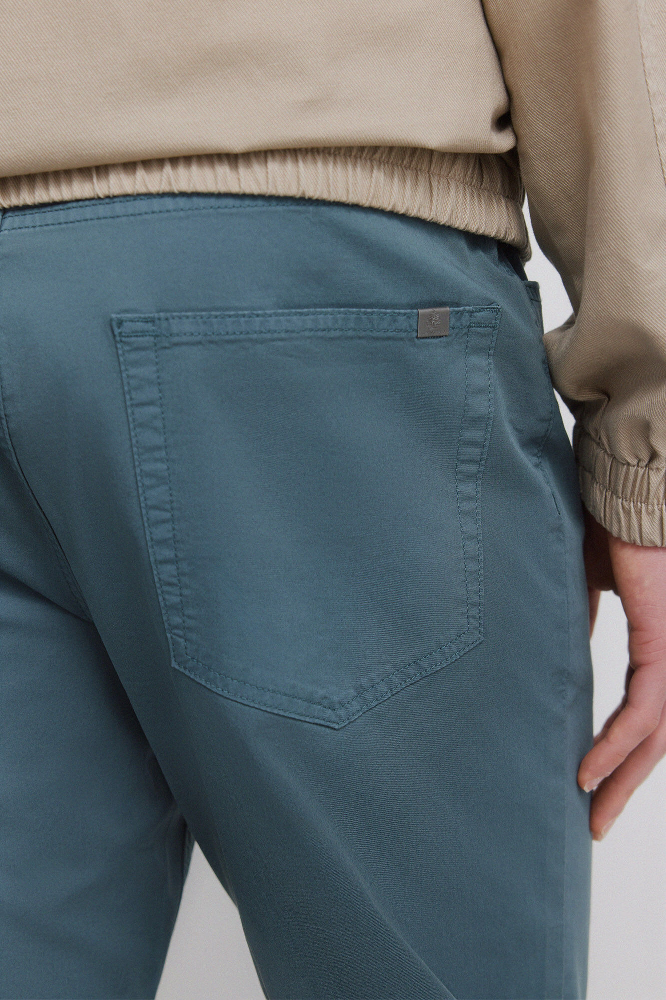 Springfield Pantal&oacute;n slim fit de 5 bolsillos lavado azul