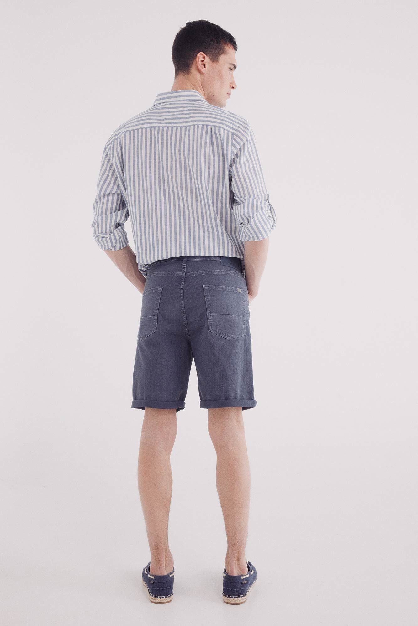 Springfield Bermuda color lavada slim fit azul indigo