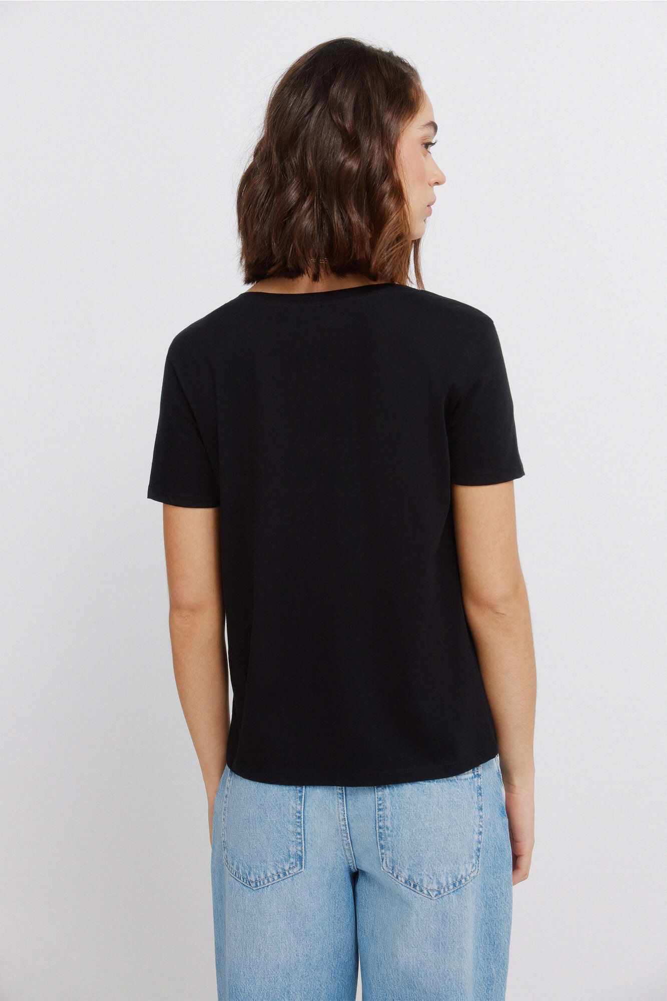 Springfield Playera b&aacute;sica cuello en pico de algod&oacute;n negro