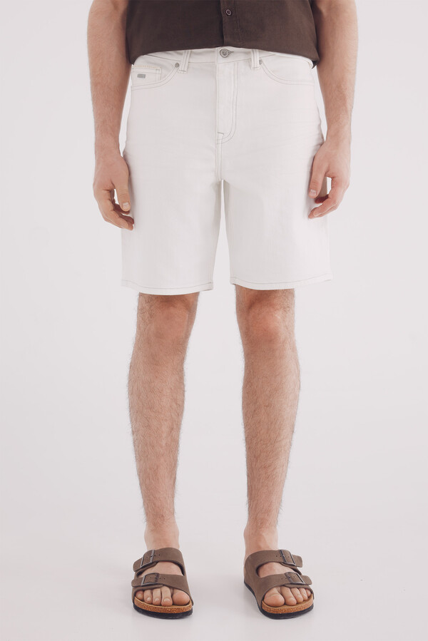 Springfield Bermudas denim blancas lavado regular fit estampado