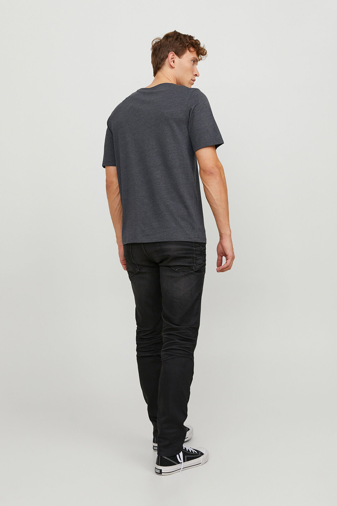 Jack & Jones Playera lisa est&aacute;ndar fit gris