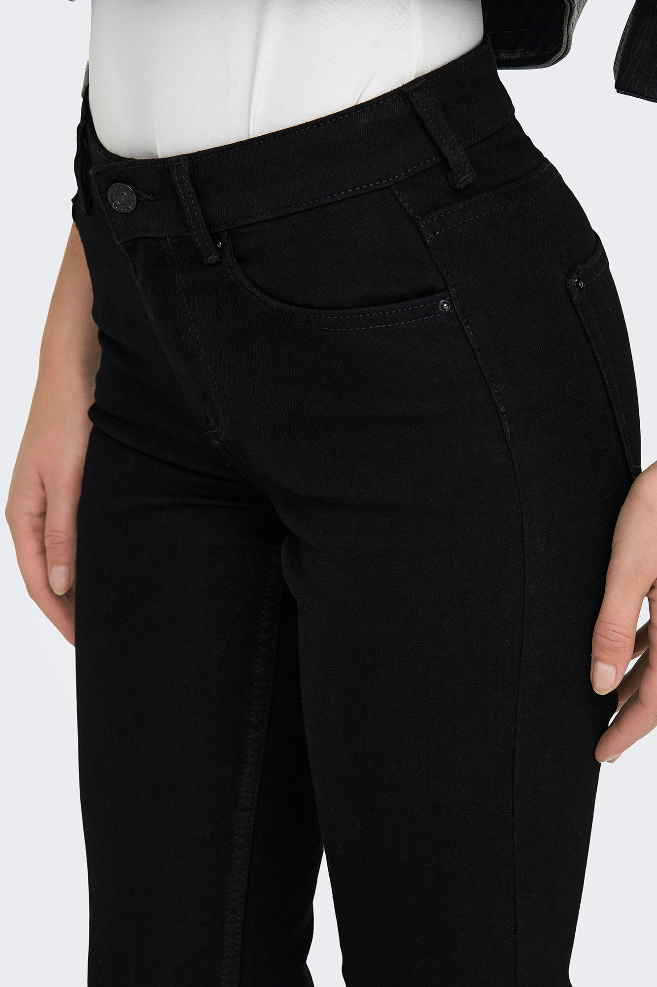 Only Jeans flare tiro medio negro