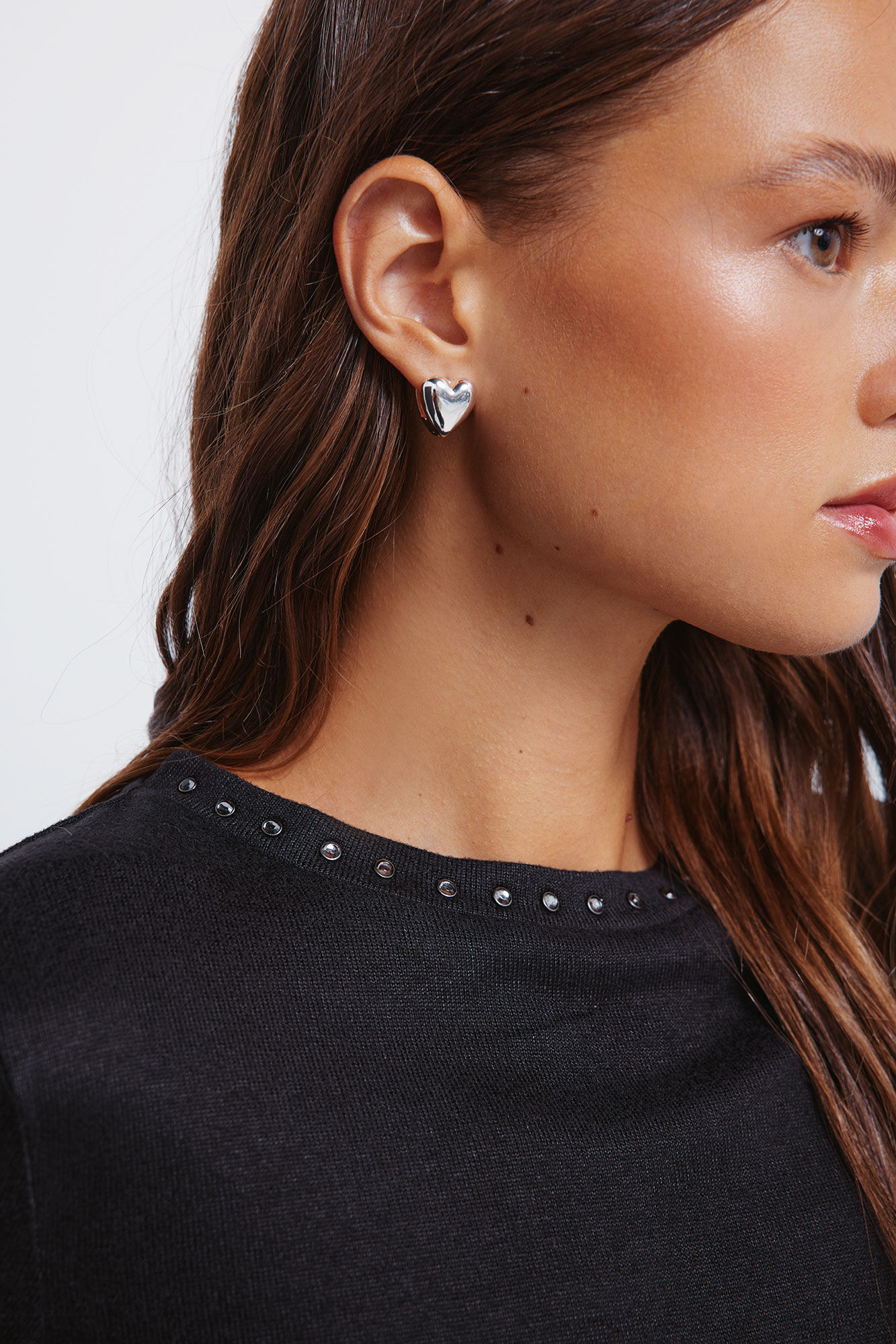 Springfield Playera con cuello tachonado negro