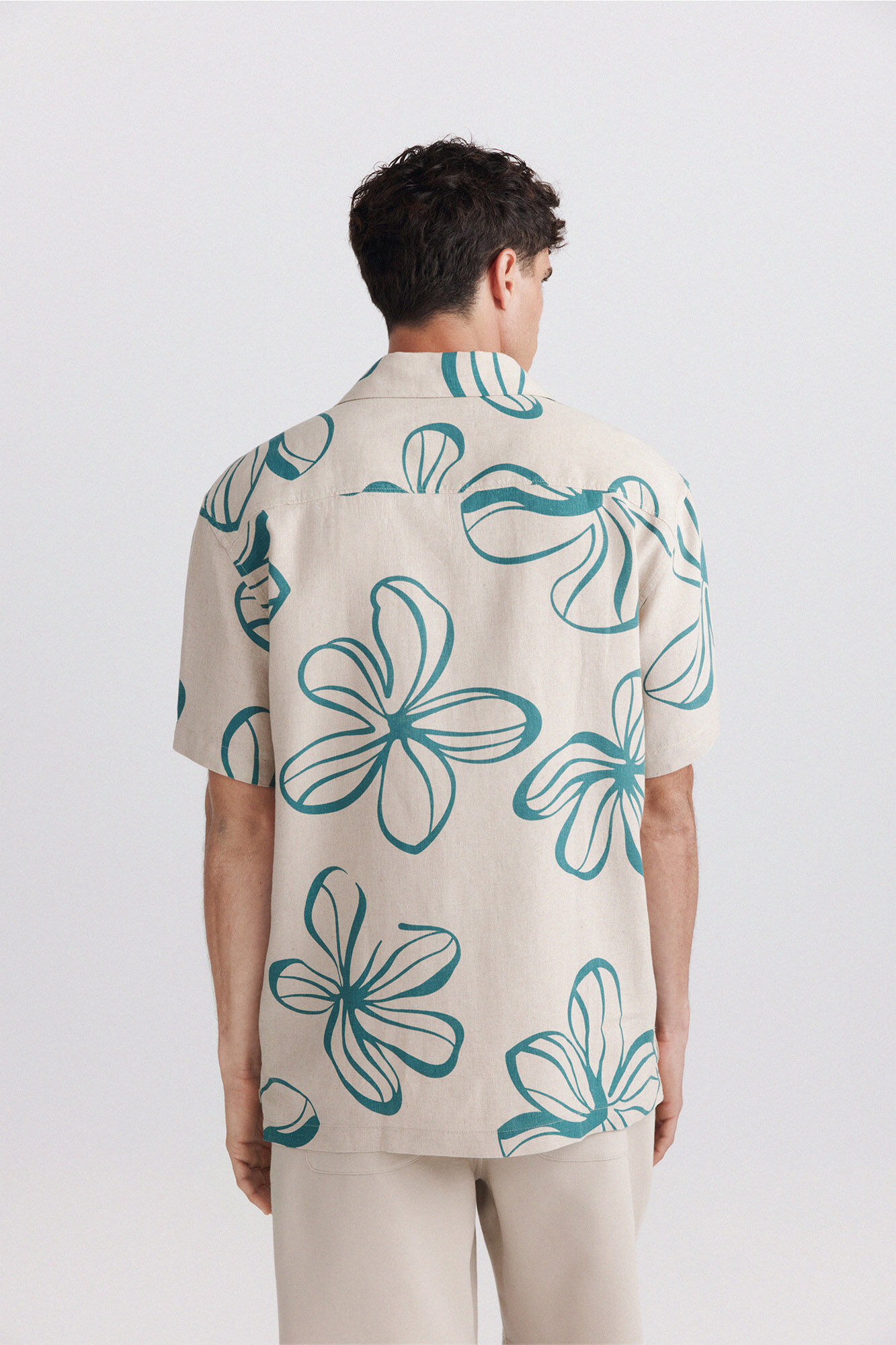 Springfield Camisa de manga corta de lino y ray&oacute;n estampada beige