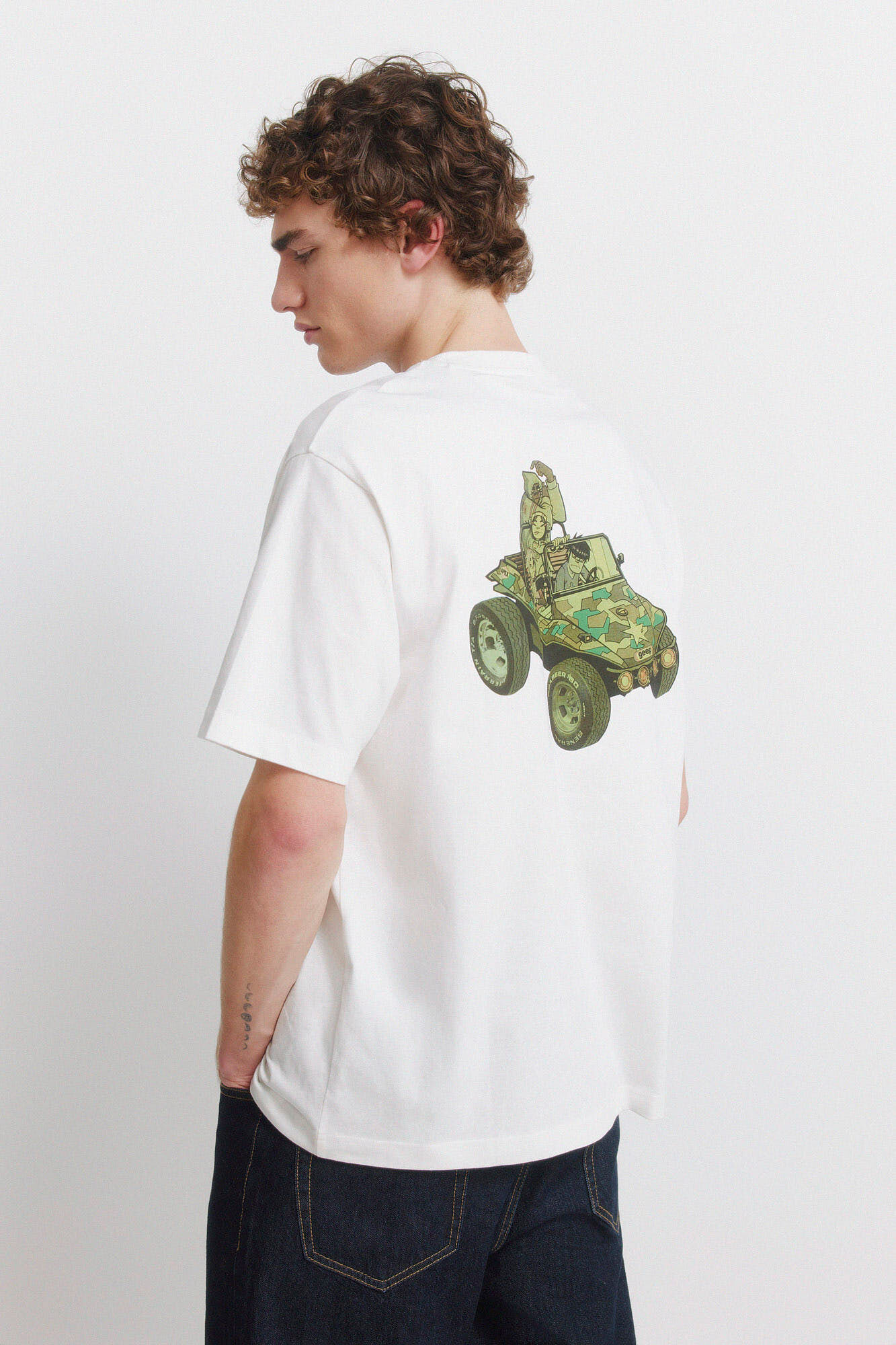 Springfield Playera Gorillaz marfil