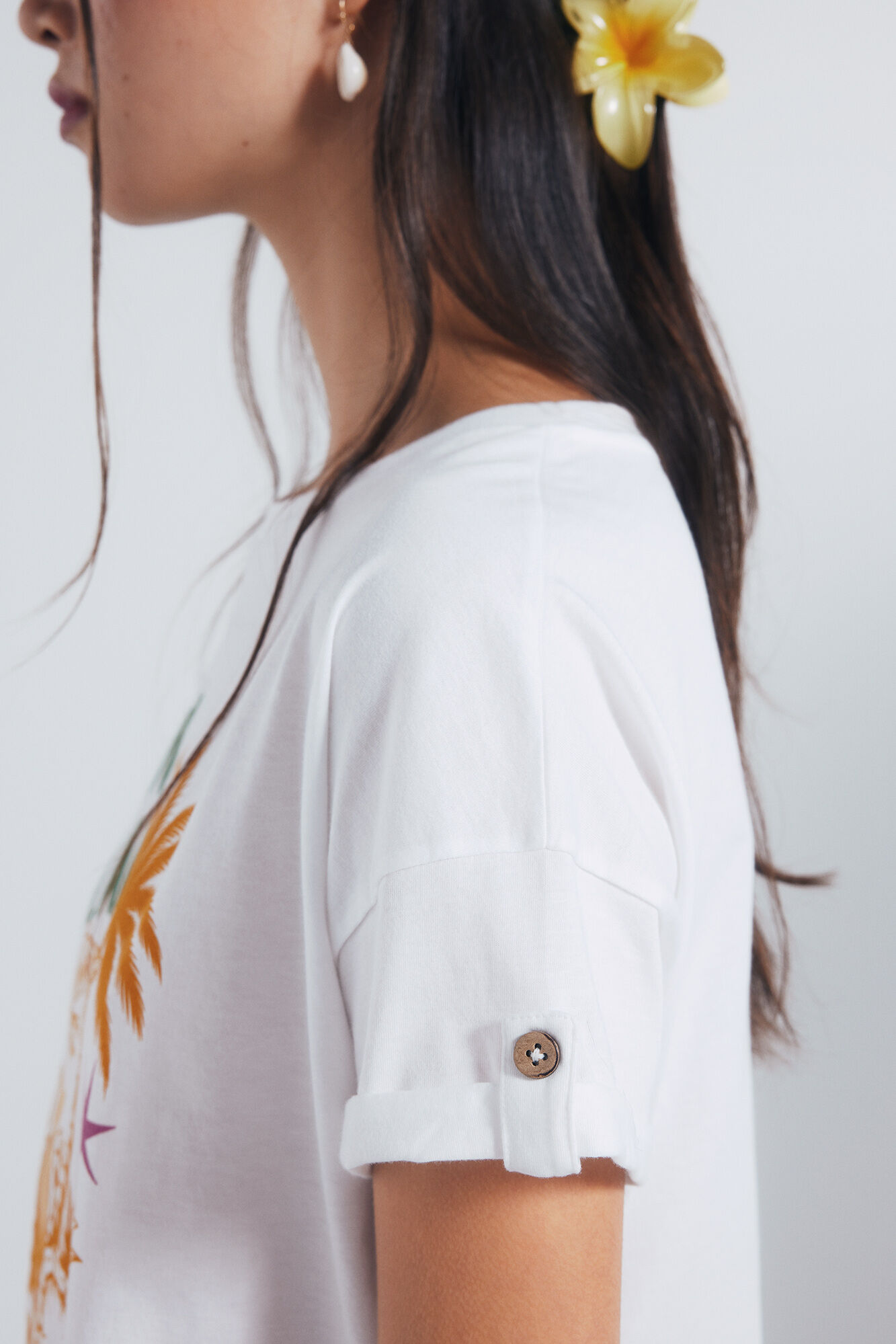 Springfield Playera gr&aacute;fica tropical marfil