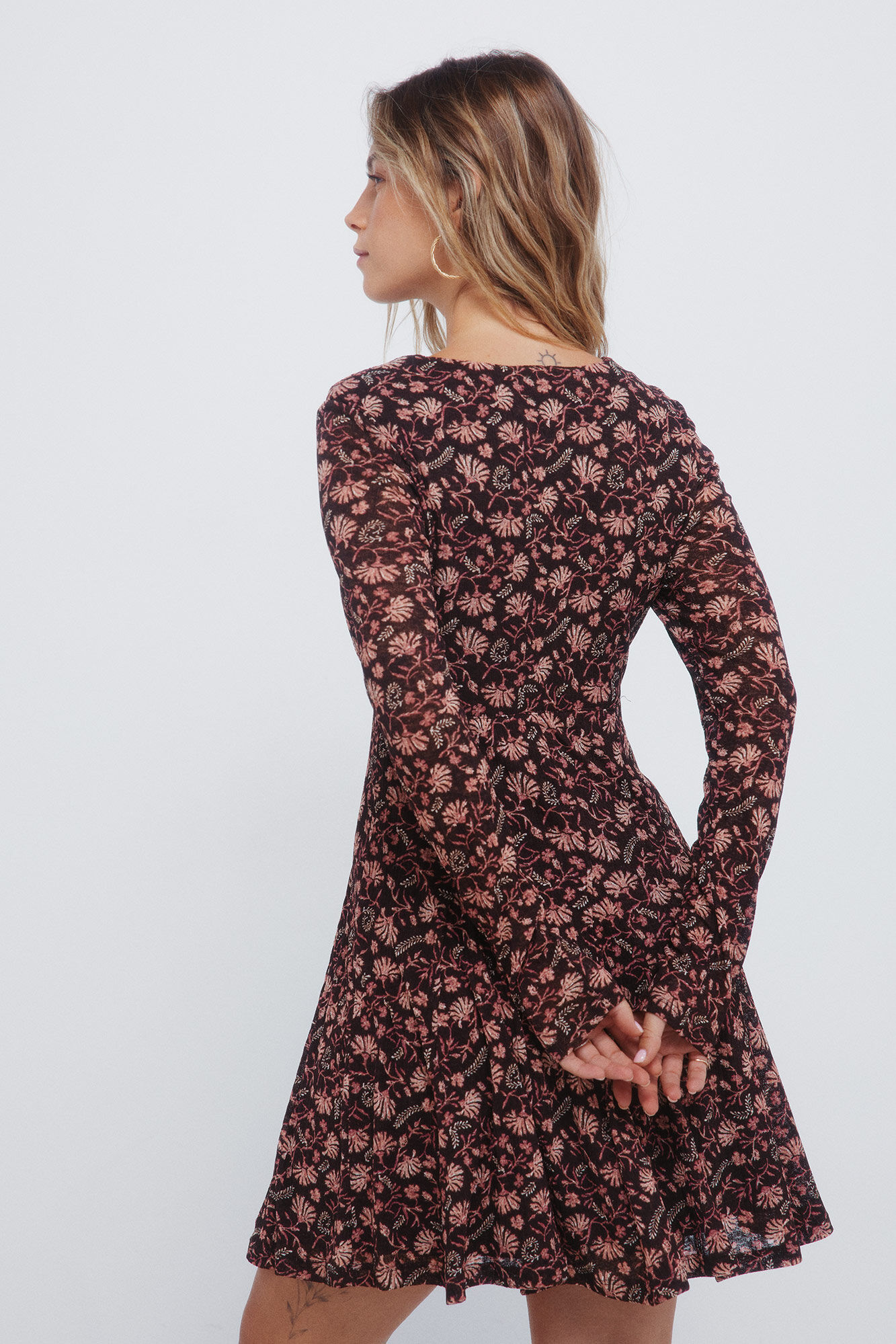 Springfield Vestido corto con escote de lazo estampado caf&eacute;