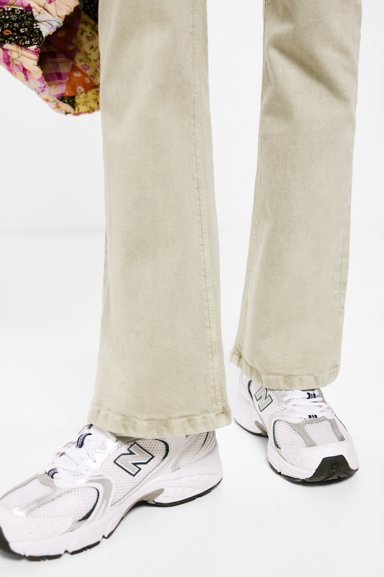 Springfield Jeans Flare Lavado Spostenible kaki