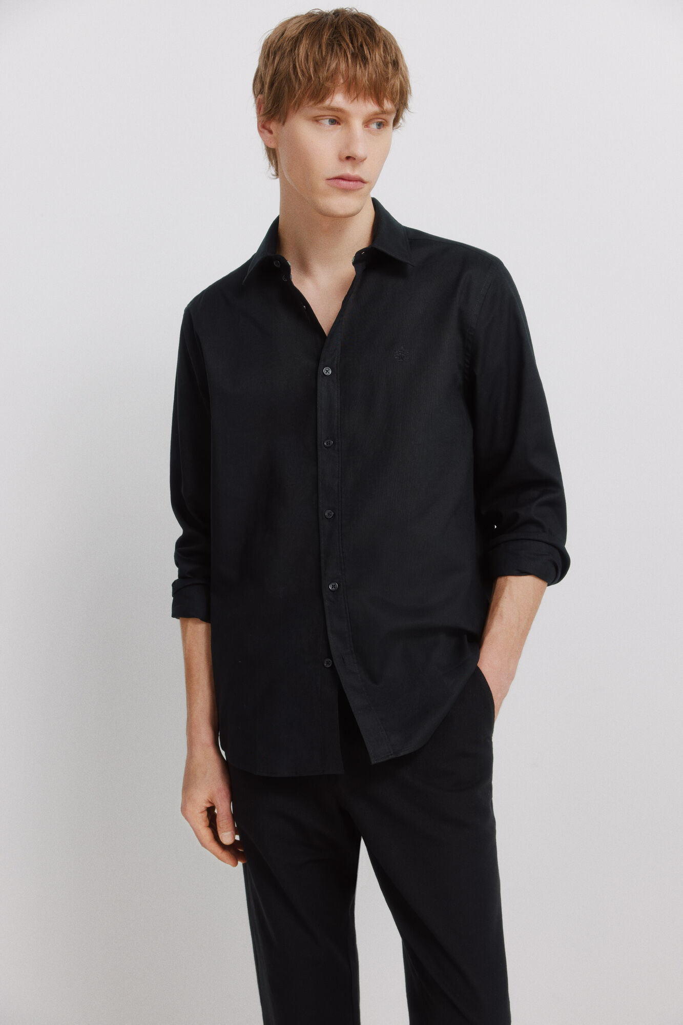 Springfield Pantal&oacute;n chino comfort fit de lino negro